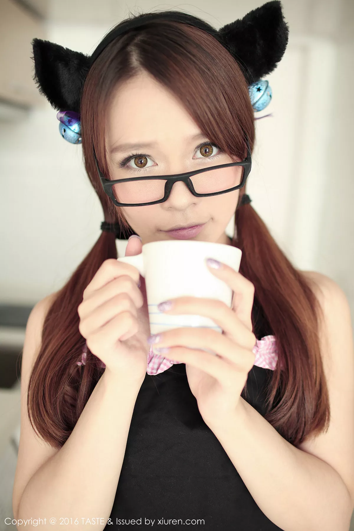 秀人集.com_[Taste顽味生活]Vol.005_嫩模Carol酱性感兔女郎黑色女仆装居家写真61P