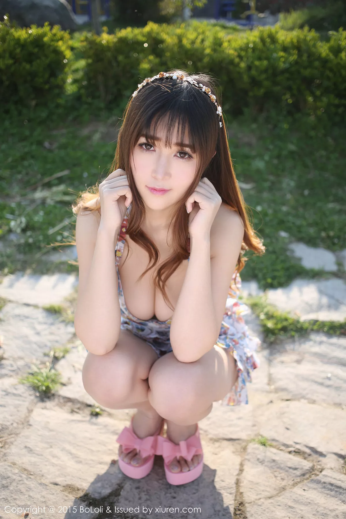 秀人集.com_[BoLoli波萝社]Vol.004_巨乳嫩模女神张优ayoyo室外透明睡裙系列豪乳写真50P