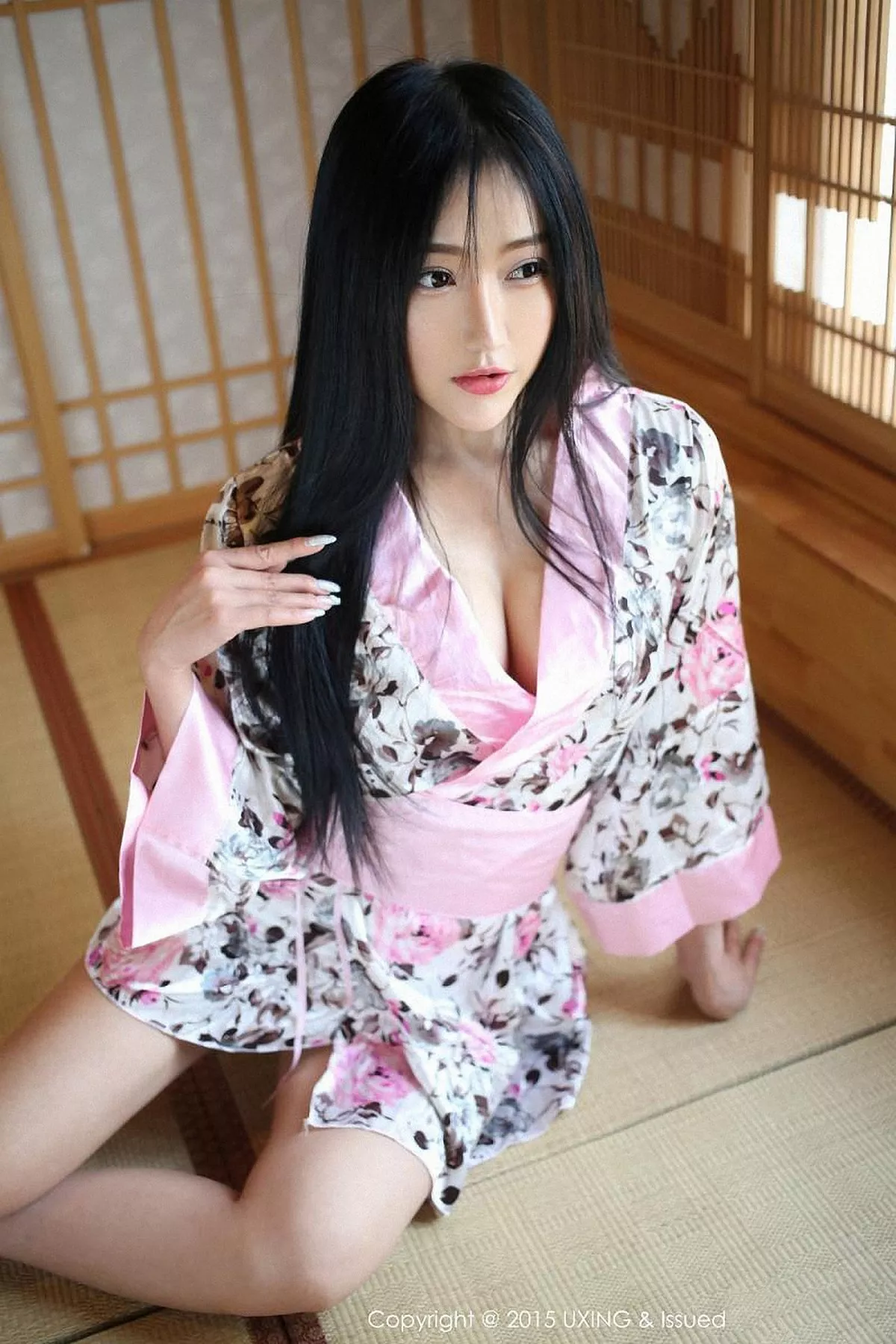 秀人集.com_[UXING优星馆]Vol.002_校花美女杨上萱北京旅拍私房内衣豪乳性感写真65P