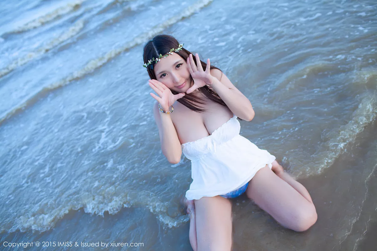 秀人集.com_[IMISS爱蜜社]Vol.001_嫩模晓茜sunny掀真空上衣抚摸双峰爆乳诱惑写真71P