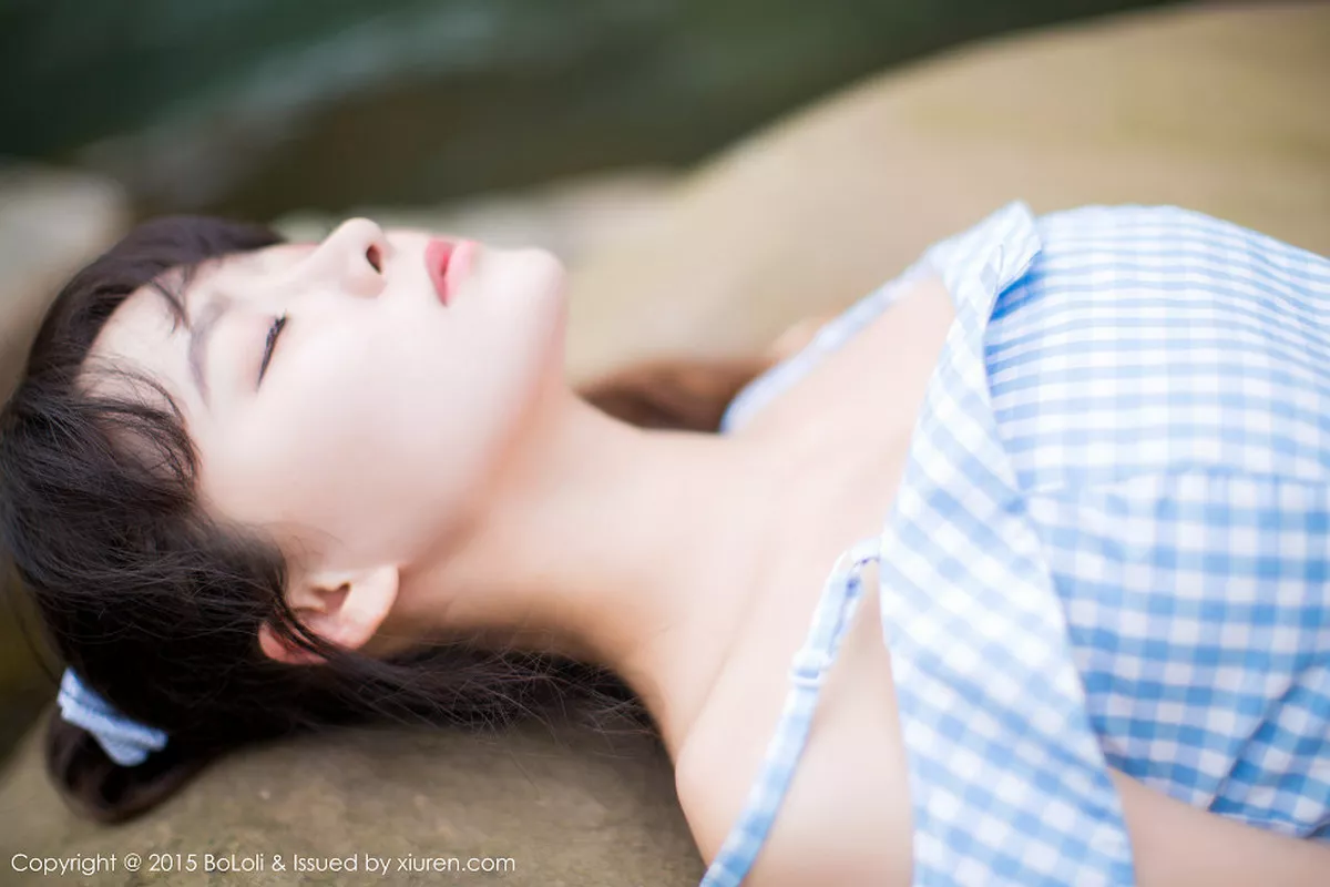 秀人集.com_[BoLoli波萝社]Vol.001_嫩模柳侑绮sevenbaby童颜巨乳性感系列生活写真秀94P