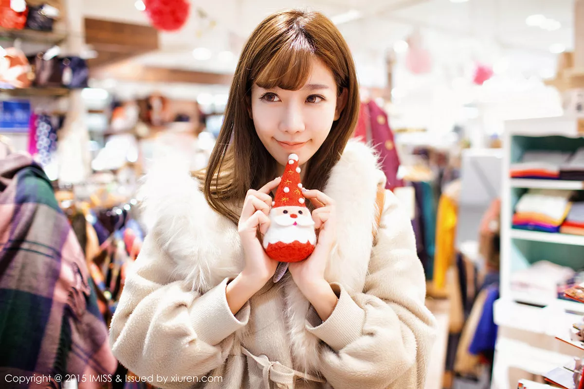秀人集.com_[IMISS爱蜜社]Vol.010_90后绝美showgirl陈潇户外清爽迷人写真71P