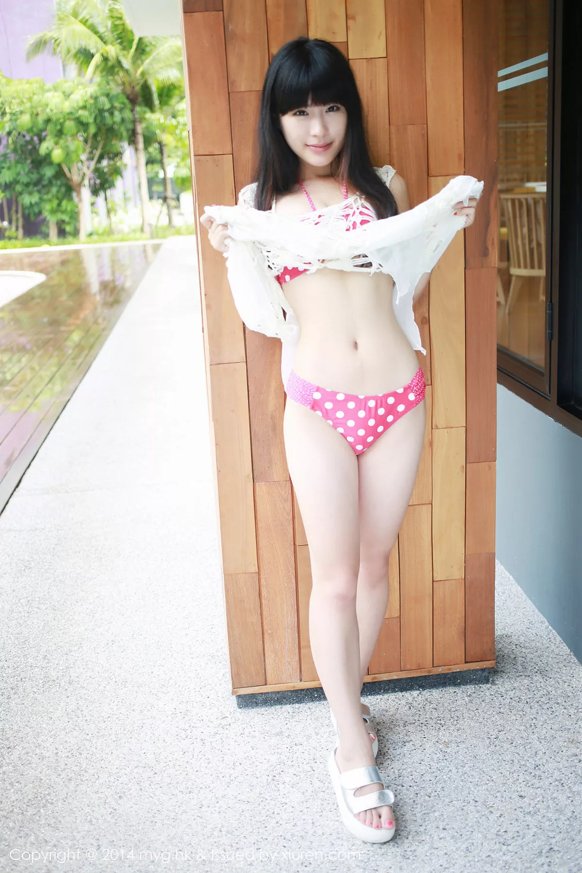 秀人集.com_[MyGirl美媛馆]Vol.019_嫩模刘雪妮Verna泰国旅拍半裸下身诱惑美臀写真62P