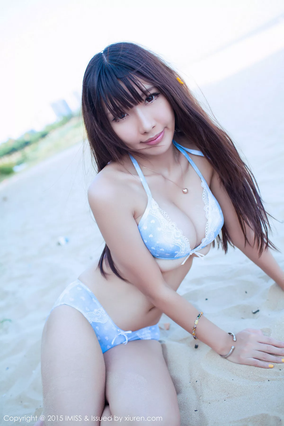 秀人集.com_[IMISS爱蜜社]Vol.001_嫩模晓茜sunny掀真空上衣抚摸双峰爆乳诱惑写真71P