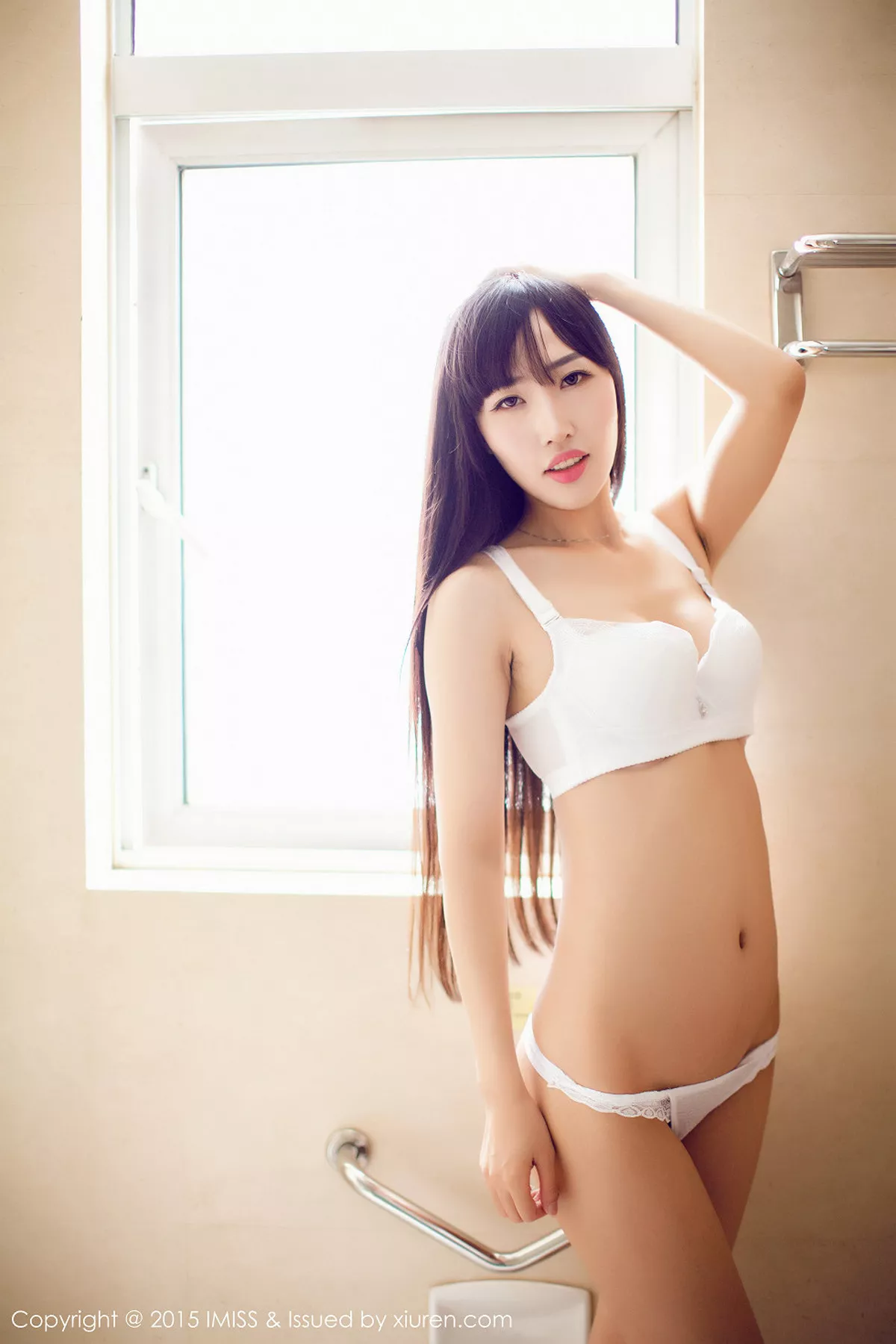 秀人集.com_[IMISS爱蜜社]Vol.006_嫩模石心琪黄色浴白色内衣半脱秀豪乳诱惑写真52P