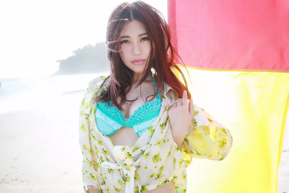 秀人集.com_[MyGirl美媛馆]Vol.014_嫩模绮里嘉ula泳池边性感比基尼秀豪乳翘臀写真119P