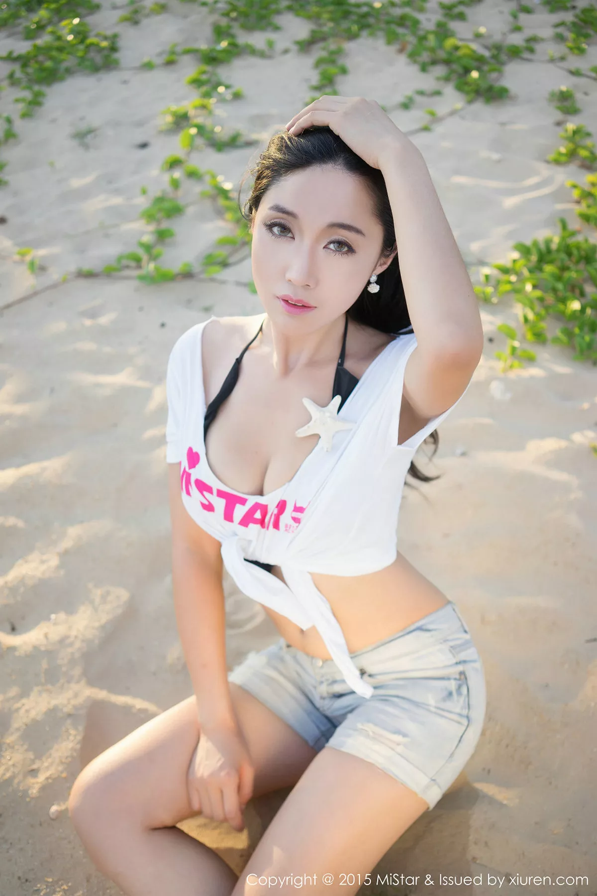 秀人集.com_[MiStar魅妍社]Vol.018_嫩模Ashely丽丽白色蕾丝女仆装双峰夹蛋诱惑写真60P
