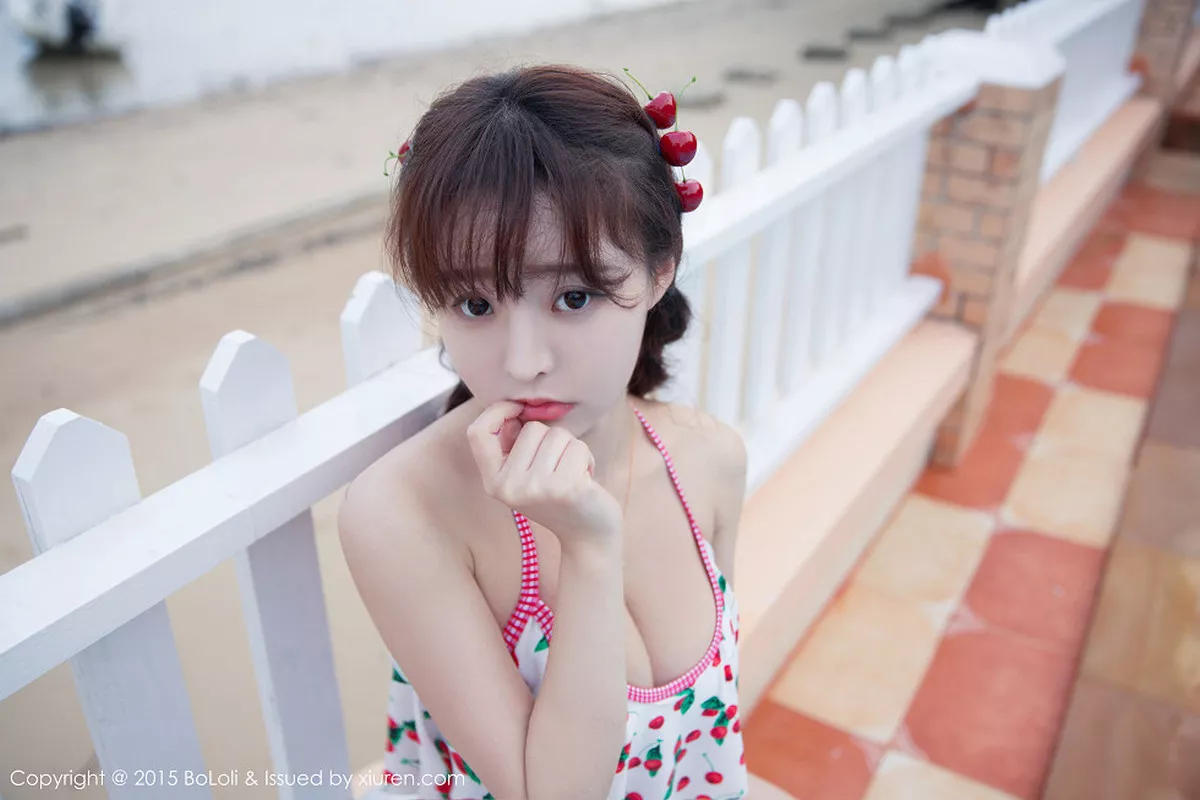 秀人集.com_[BoLoli波萝社]Vol.001_嫩模柳侑绮sevenbaby童颜巨乳性感系列生活写真秀94P