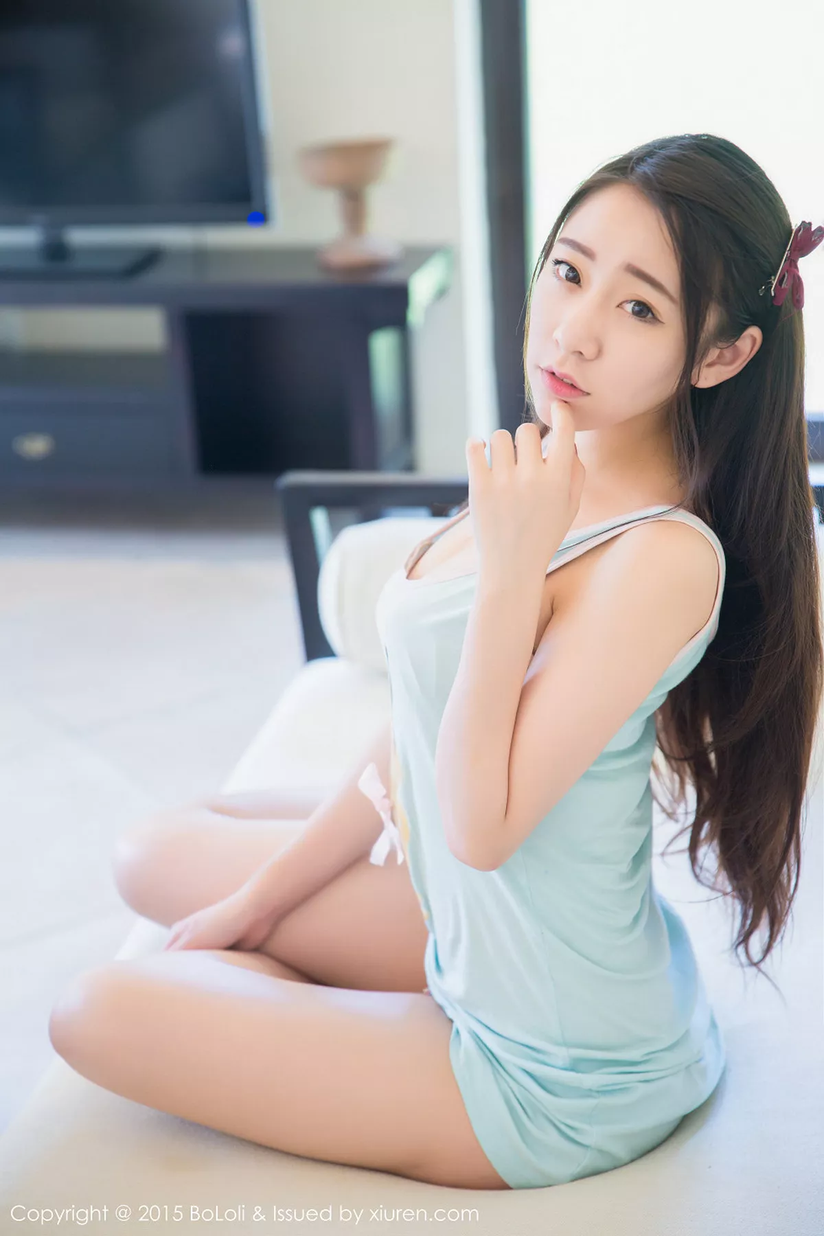 秀人集.com_[BoLoli波萝社]Vol.019_嫩模朵比dobby三亚旅拍床上性感内裤迷人翘臀写真59P