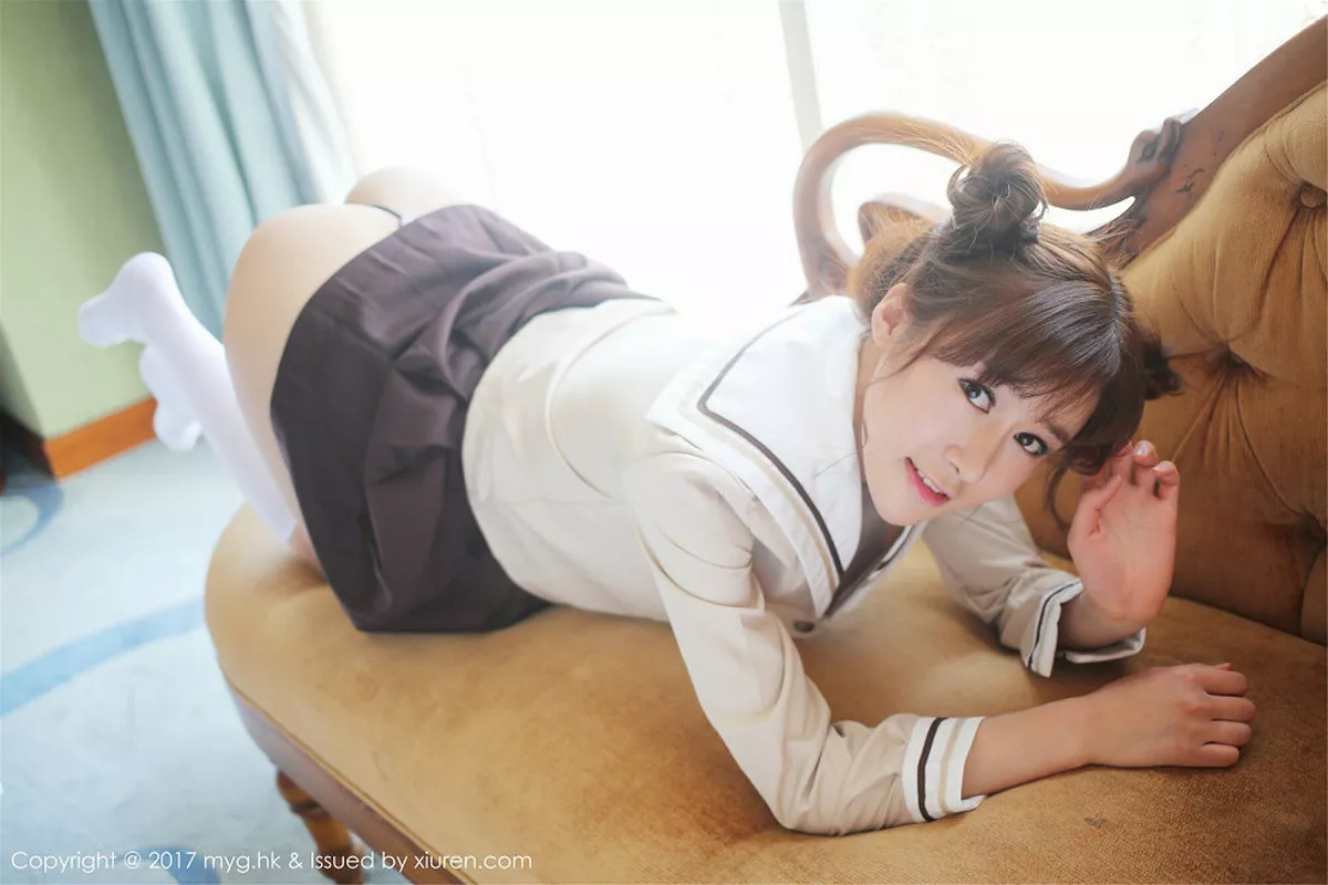 秀人集.com_[MyGirl美媛馆]Vol.247_新人嫩模小珂luka居家大床上蕾丝内裤秀翘臀纯白诱惑写真56P