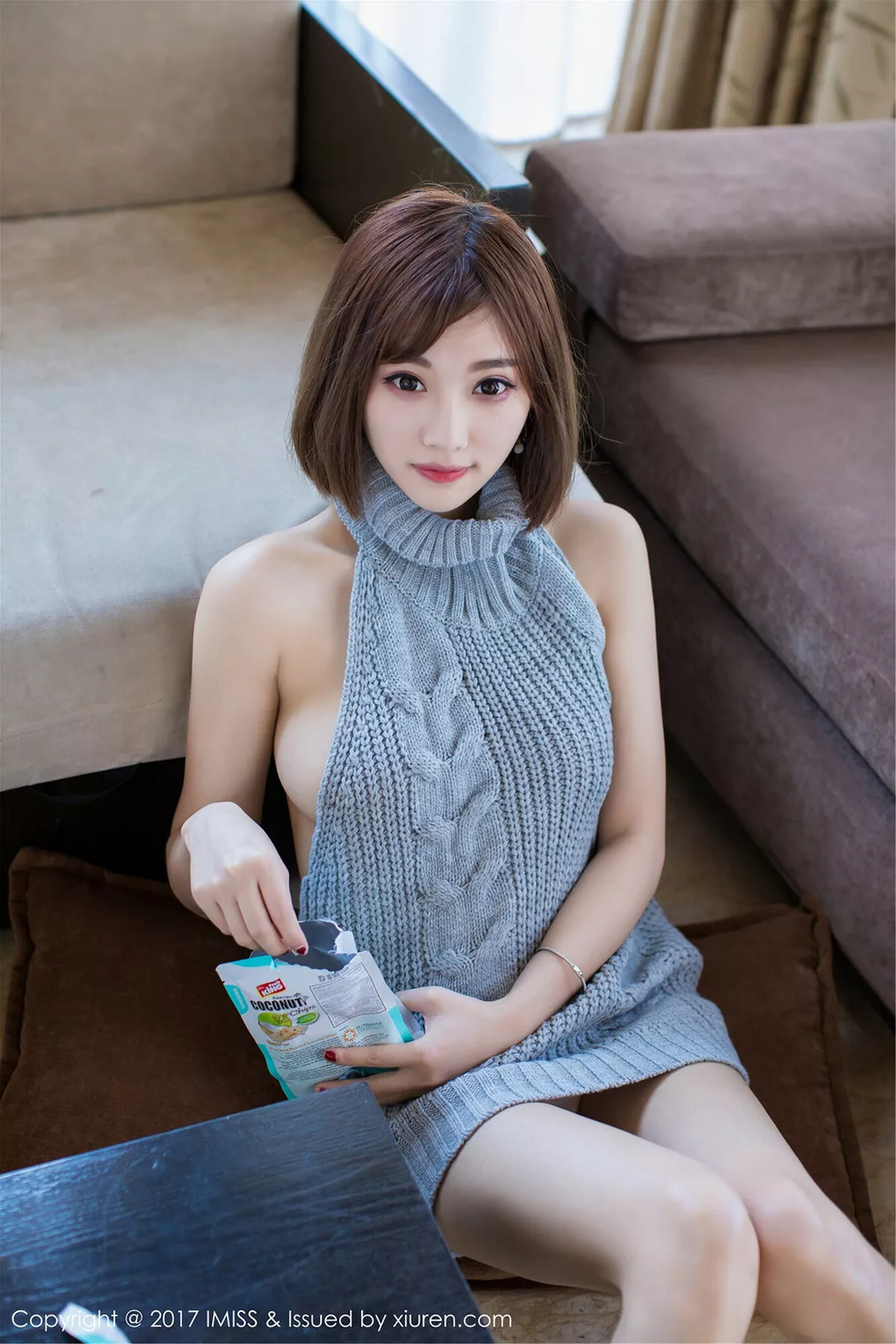 秀人集.com_[IMISS爱蜜社]Vol.166_甜美女神杨晨晨sugar沙巴旅拍蕾丝内衣+开背毛衣性感写真43P