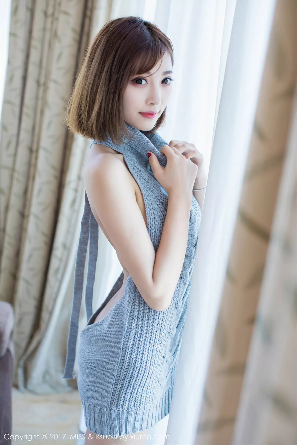 秀人集.com_[IMISS爱蜜社]Vol.166_甜美女神杨晨晨sugar沙巴旅拍蕾丝内衣+开背毛衣性感写真43P