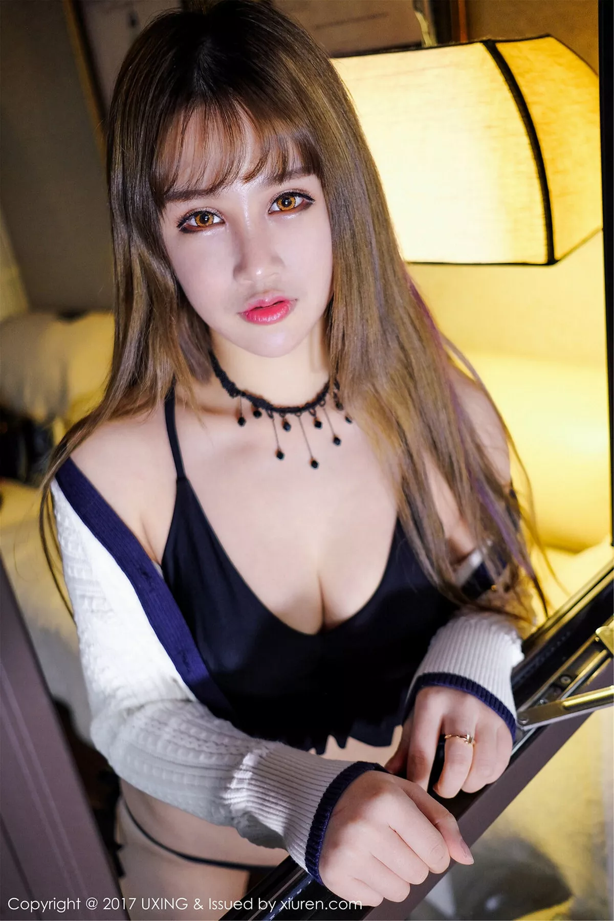 秀人集.com_[UXING优星馆]Vol.049_优星馆最新模特合集豆豆和她的朋友合集系列性感内衣写真58P