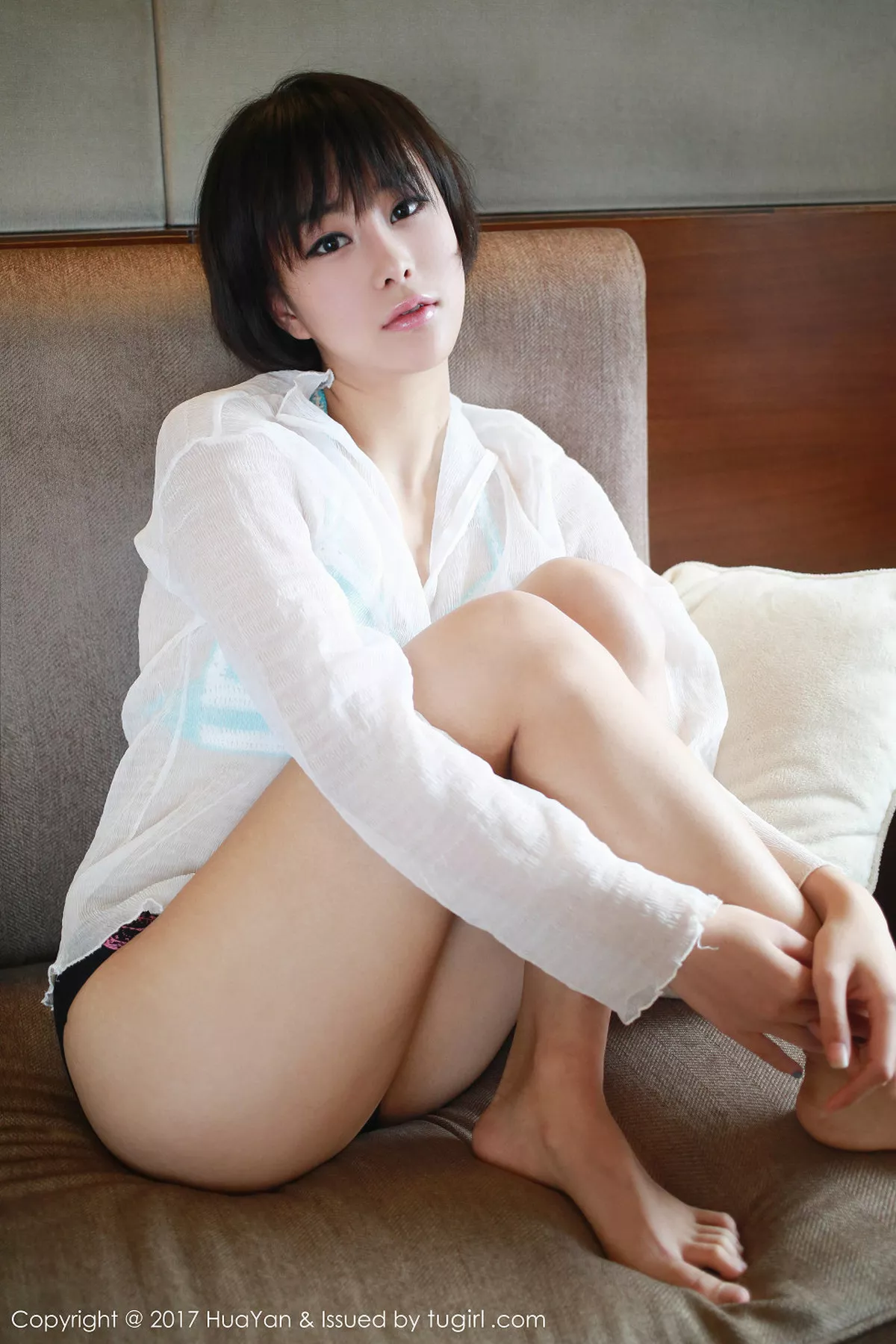 秀人集.com_[HuaYan花の颜]Vol.035_清新嫩模艺蕾居家欧美风黑色内裤秀完美身材性感翘臀写真43P