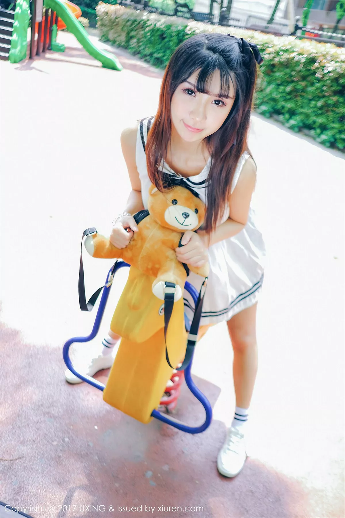 秀人集.com_[UXING优星馆]Vol.050_巨乳萝莉晓茜sunny学生装+私房内衣秀完美身材性感写真47P