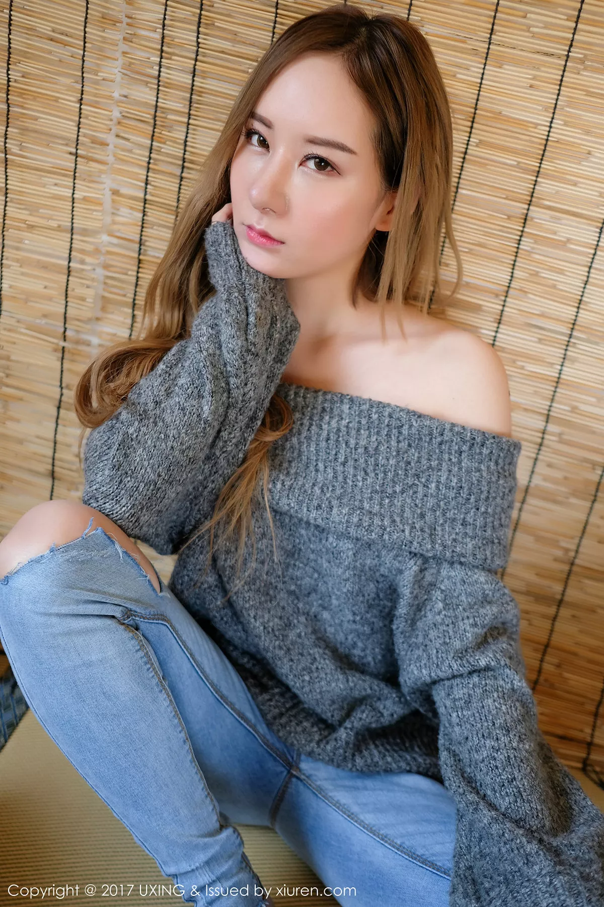秀人集.com_[UXING优星馆]Vol.047_新人妹子高SIR白色蕾丝情趣内衣秀完美身材娇羞迷人写真47P
