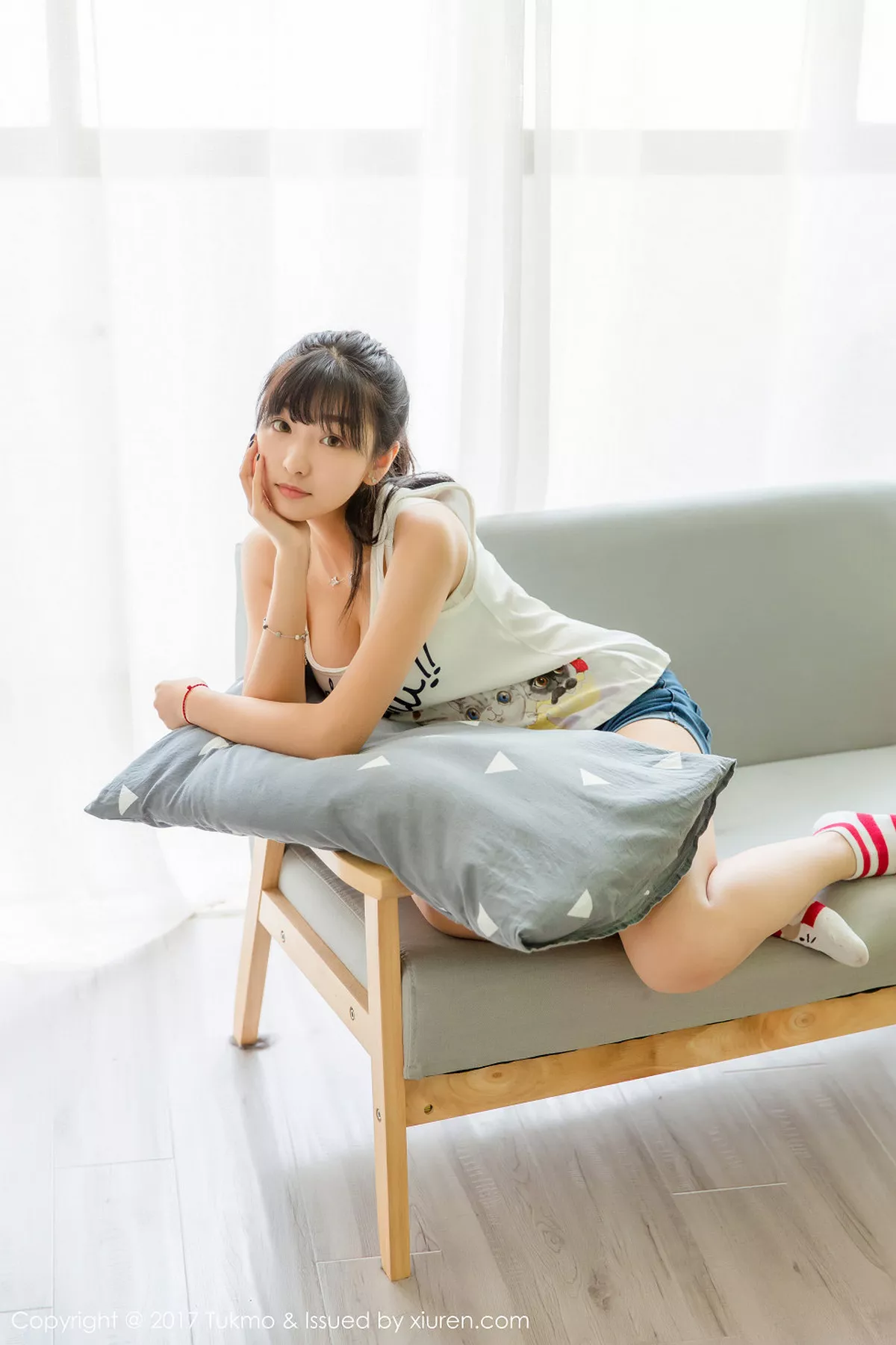 秀人集.com_[Tukmo兔几盟]Vol.095_巨乳萝莉球球居家牛仔裤系列娇羞可人清爽迷人写真41P