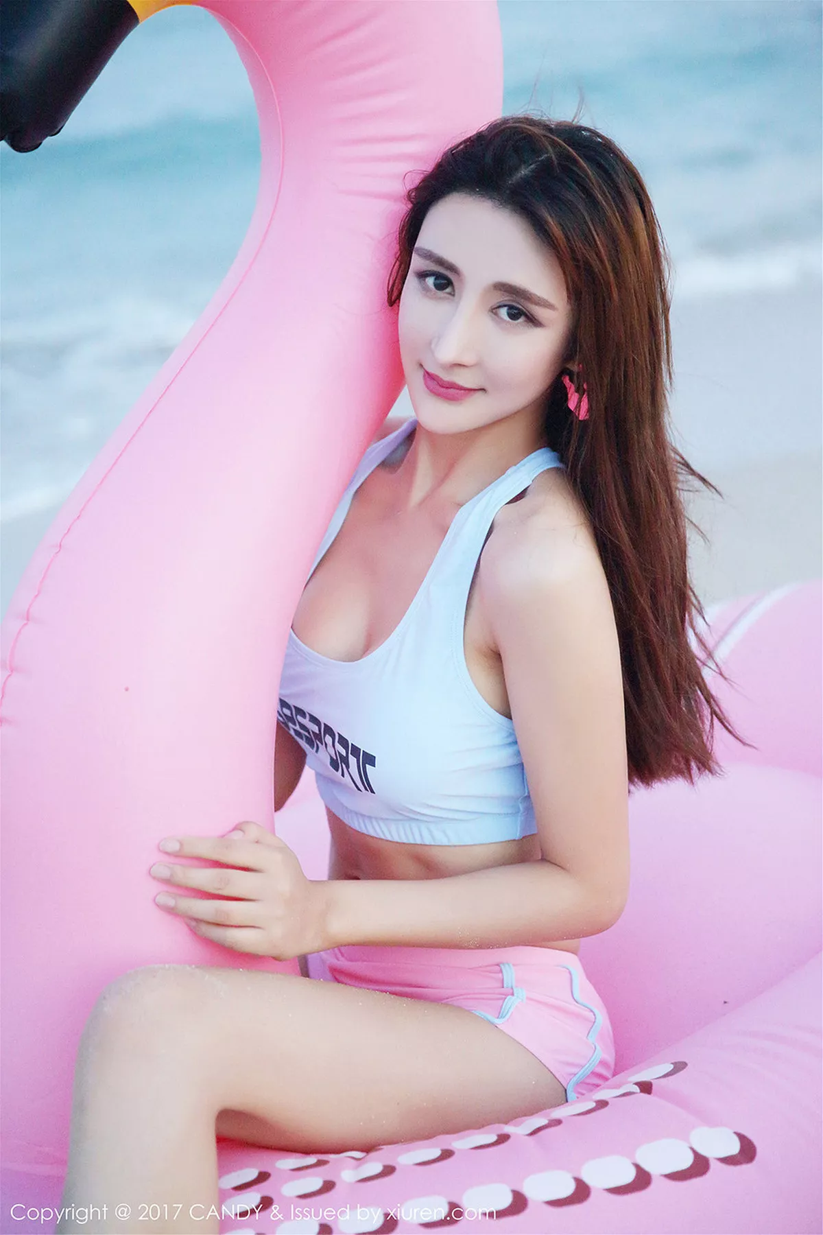 秀人集.com_[Candy糖果画报]Vol.024_嫩模伊莉娜巴厘岛旅拍性感短裤运动装秀完美身材写真61P