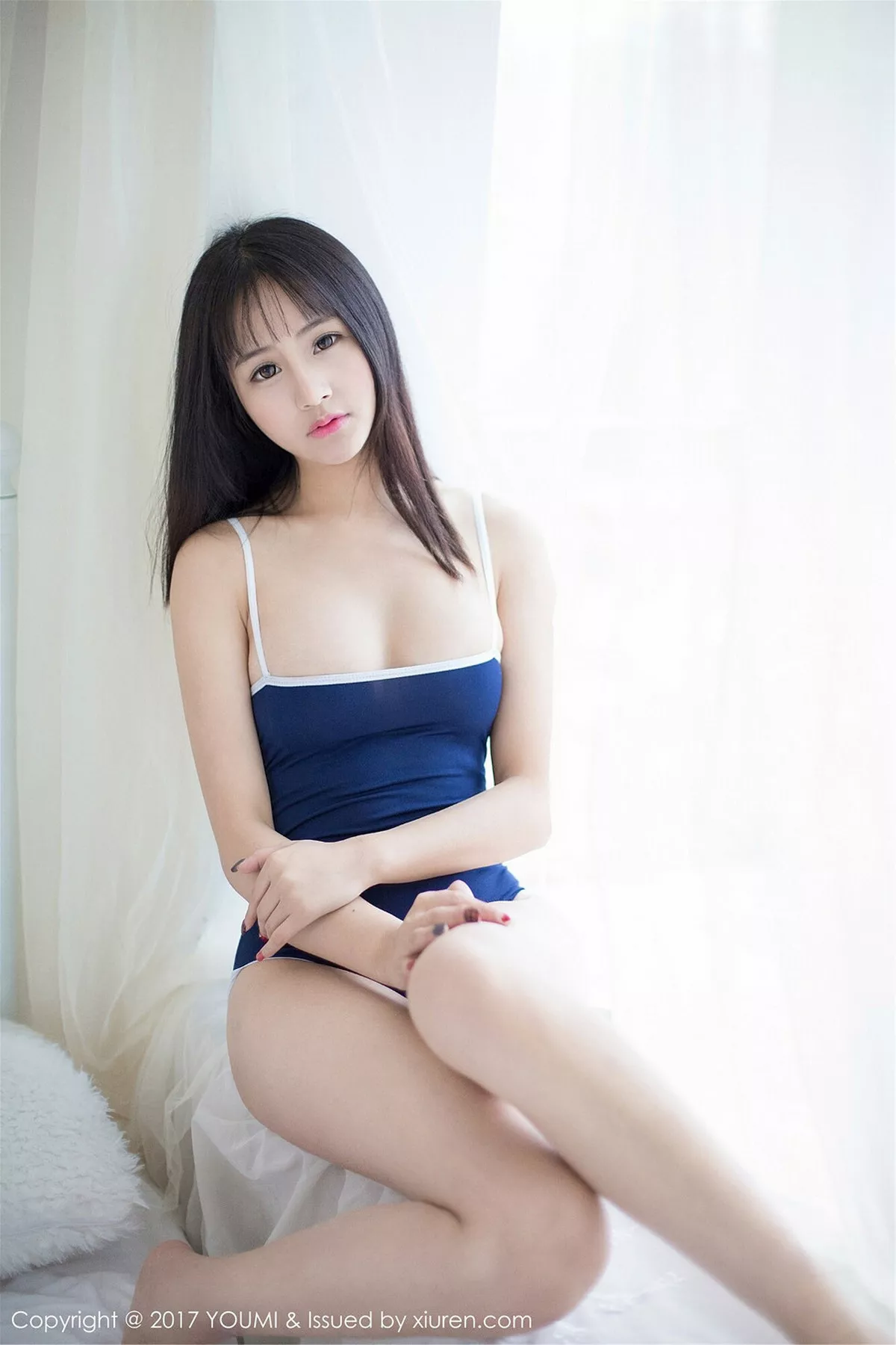 秀人集.com_[YouMi尤蜜荟]Vol.038_巨乳嫩模思淇Sukiiii居家露背毛衣+死库水秀完美身材写真53P