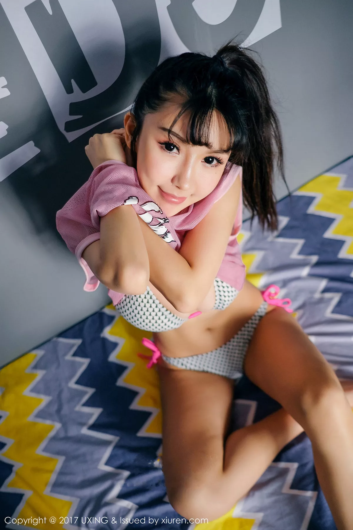 秀人集.com_[UXING优星馆]Vol.053_巨乳嫩模晓茜sunny粉红薄纱性感内衣秀傲人巨乳诱惑写真38P