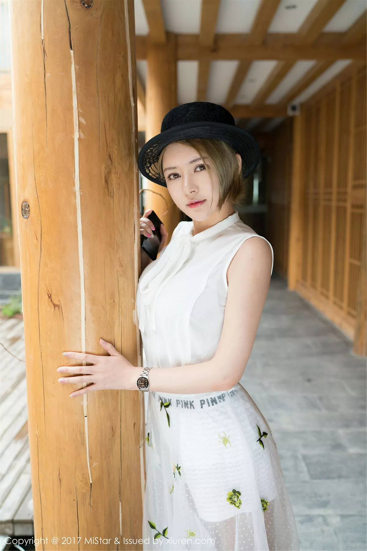 秀人集.com_[MiStar魅妍社]Vol.170_性感女神凯竹BuiBui丽江旅拍露背毛衣侧露豪乳撩人诱惑写真45P