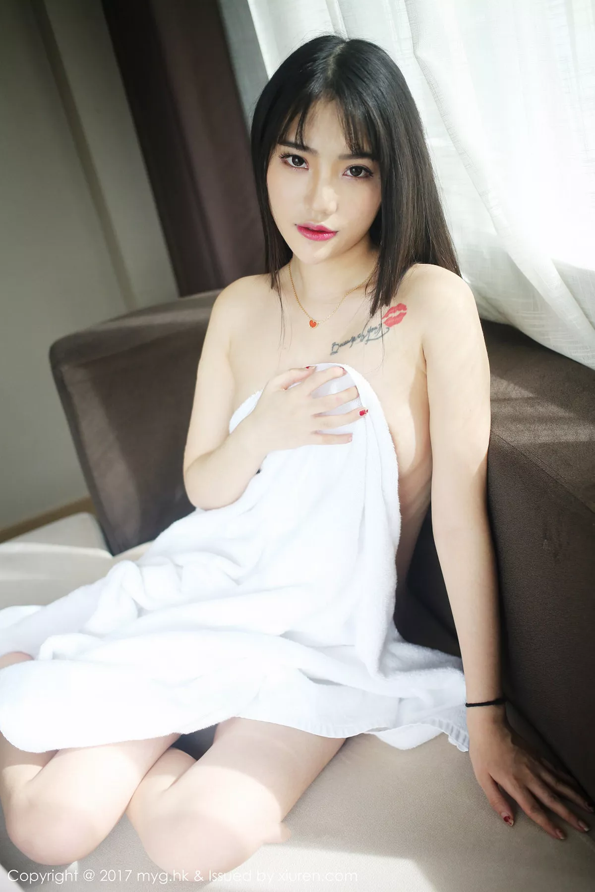 秀人集.com_[MyGirl美媛馆]Vol.252_新人嫩模杨洁linda居家私房内衣全脱秀白嫩胴体诱惑写真42P