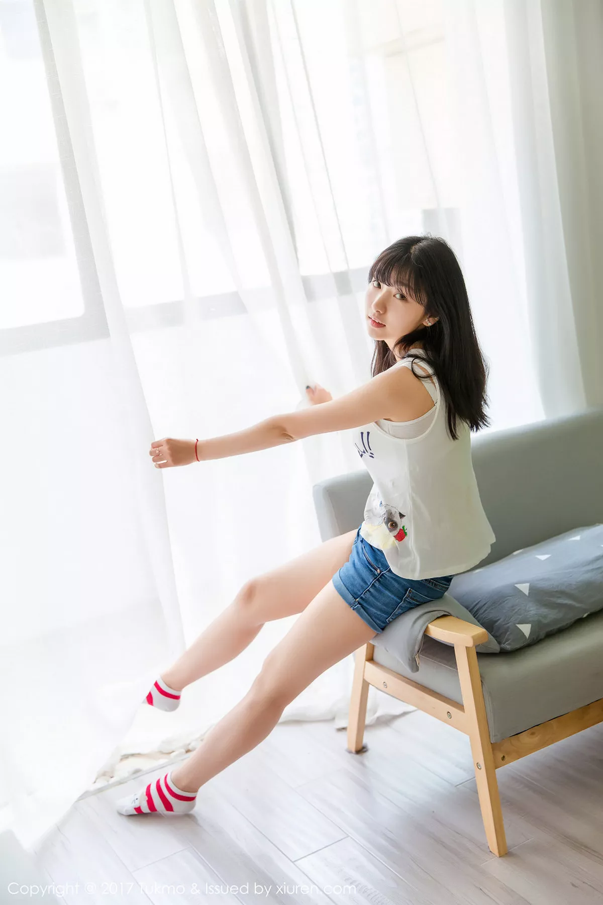 秀人集.com_[Tukmo兔几盟]Vol.095_巨乳萝莉球球居家牛仔裤系列娇羞可人清爽迷人写真41P