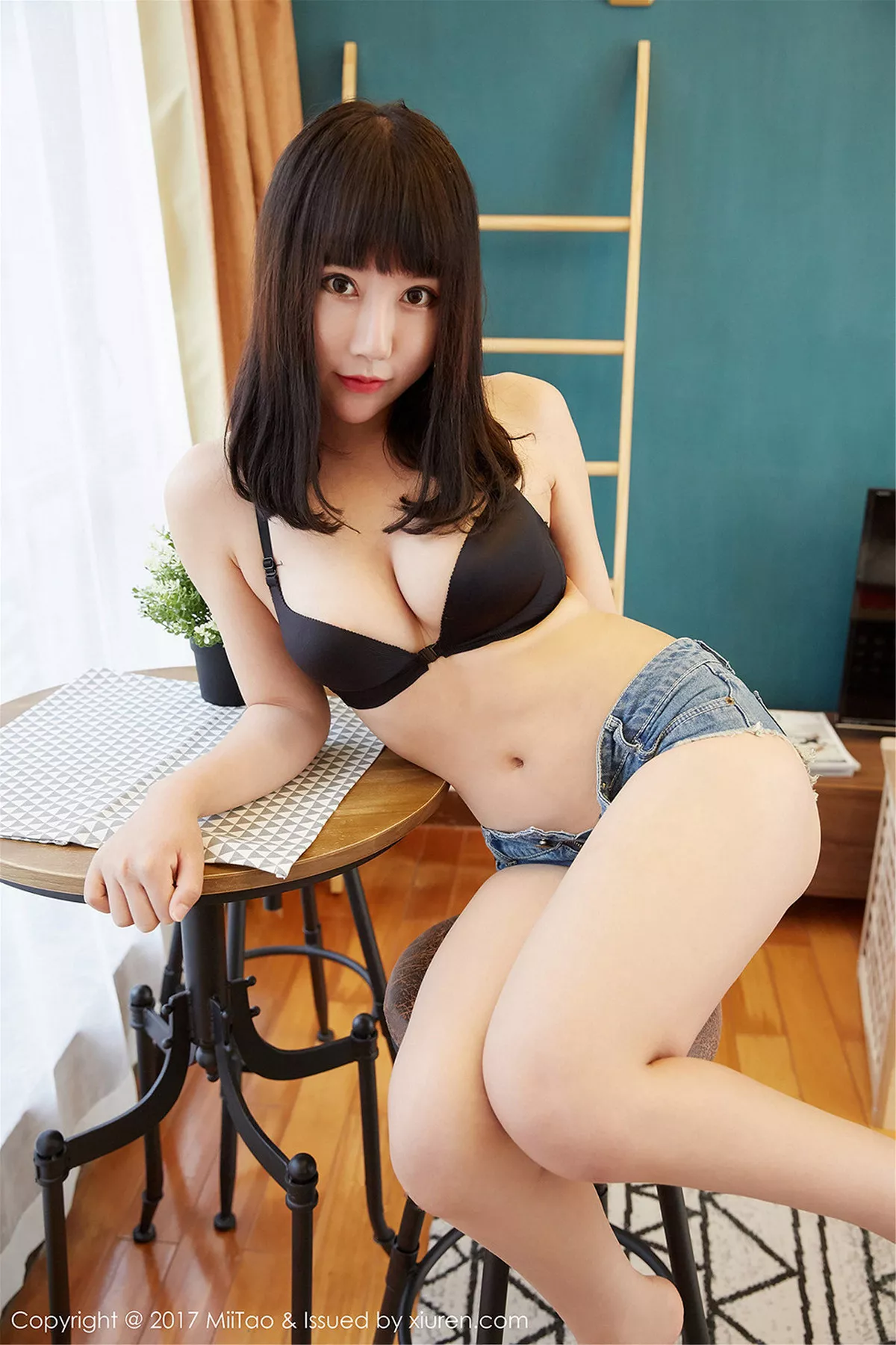 秀人集.com_[MiiTao蜜桃社]Vol.067_嫩模雪碧牛仔热裤粉红吊带背心真空秀豪乳激凸诱惑写真57P