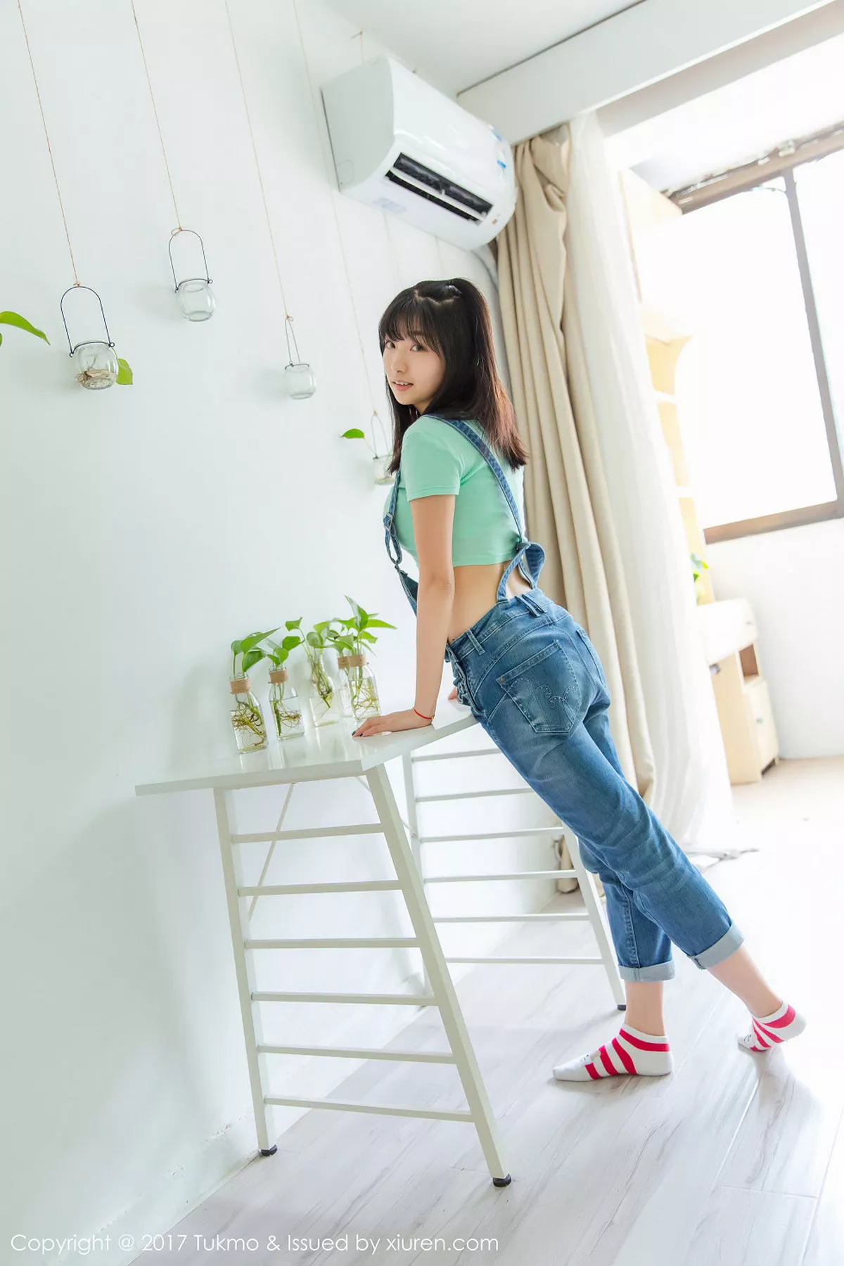 秀人集.com_[Tukmo兔几盟]Vol.095_巨乳萝莉球球居家牛仔裤系列娇羞可人清爽迷人写真41P