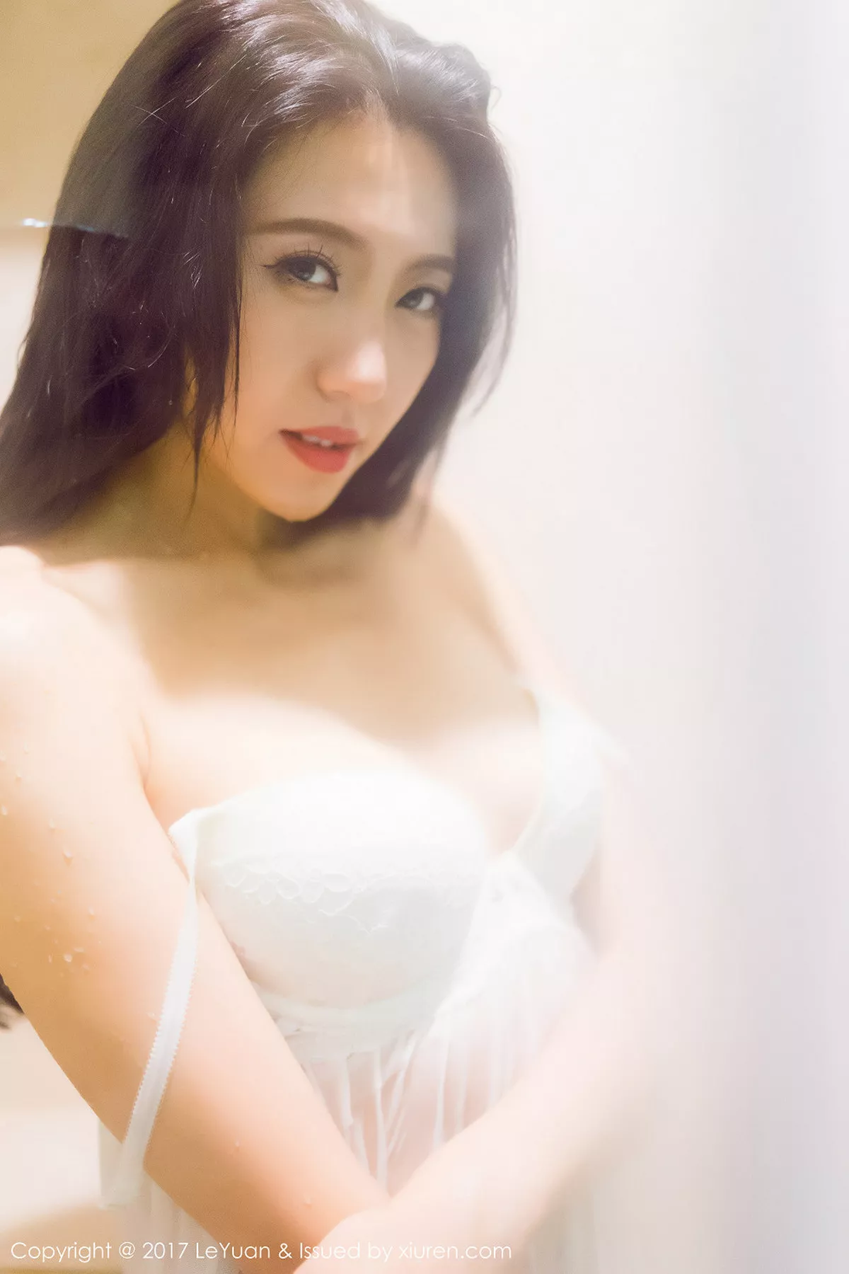 秀人集.com_[LeYuan星乐园]Vol.044_高挑美女大熙职场OL蒙面黑丝+浴室湿身完美诱惑写真47P
