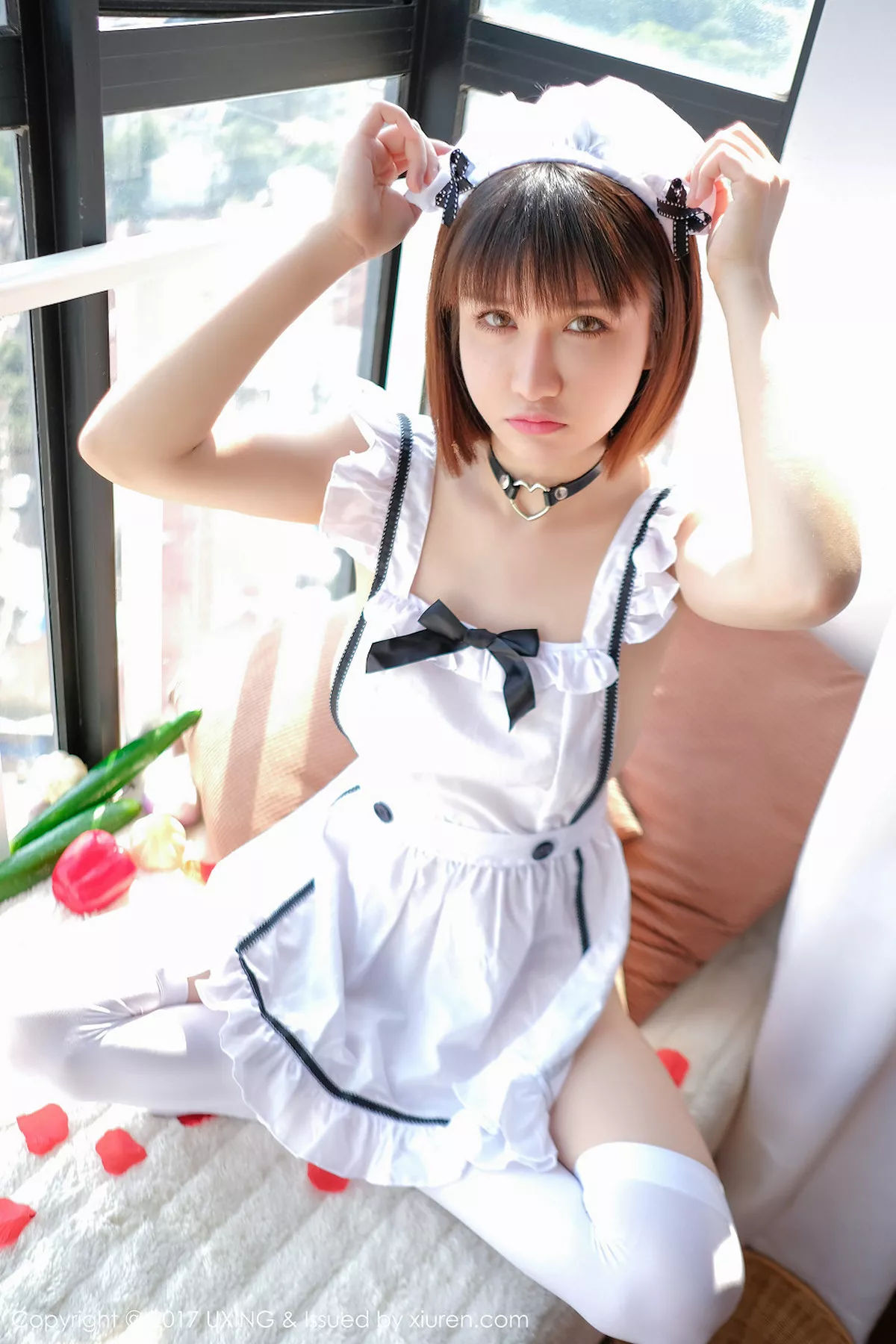 秀人集.com_[UXING优星馆]Vol.058_嫩模K8傲娇萌萌居家女仆装侧露美乳黄瓜主题撩人诱惑写真40P