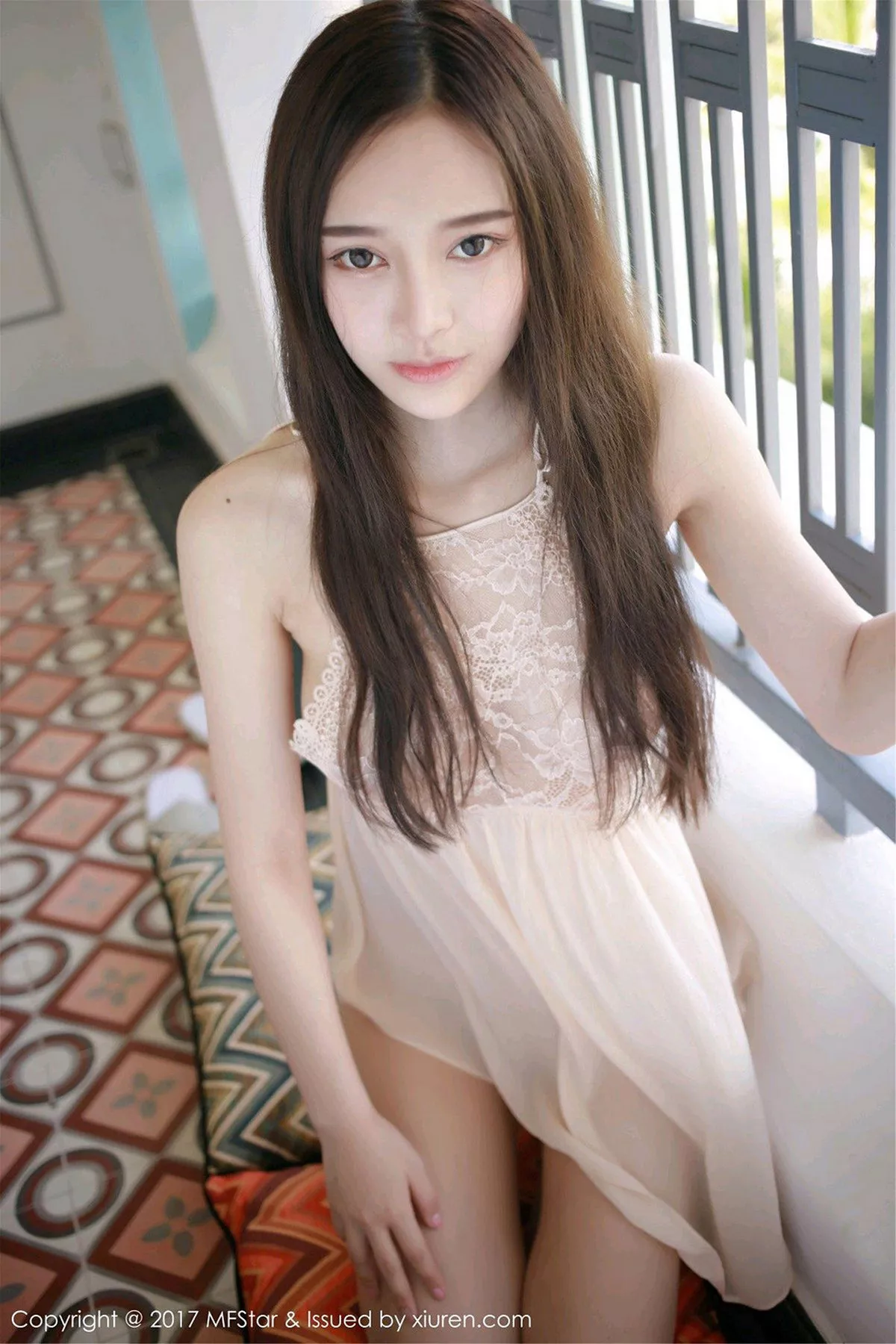秀人集.com_[MFStar模范学院]Vol.101_女神唐琪儿il心愿旅拍粉嫩蕾丝裙透视秀豪乳诱惑写真51P