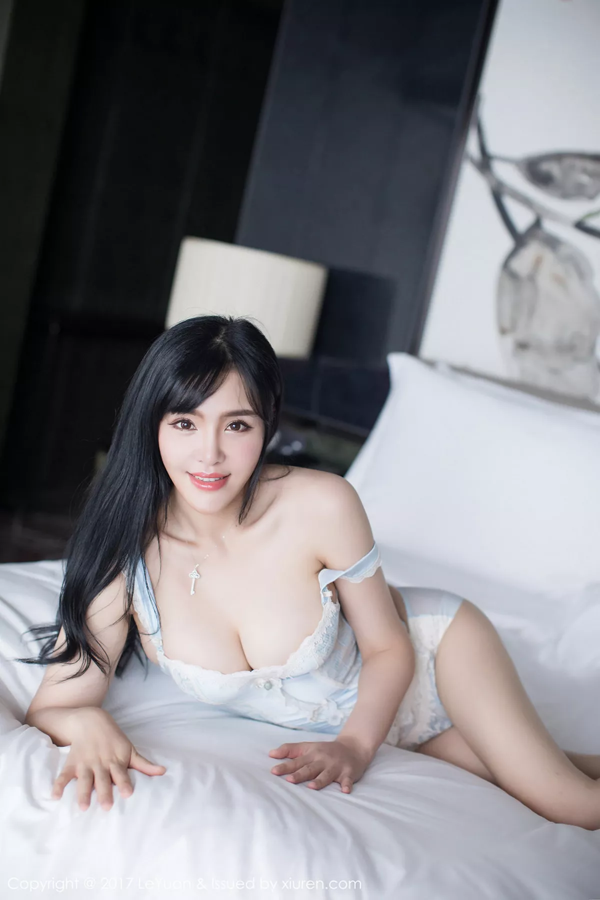 秀人集.com_[LeYuan星乐园]Vol.045_女神刘钰儿居家蓝色吊带蕾丝睡裙秀傲人豪乳完美曲线写真37P