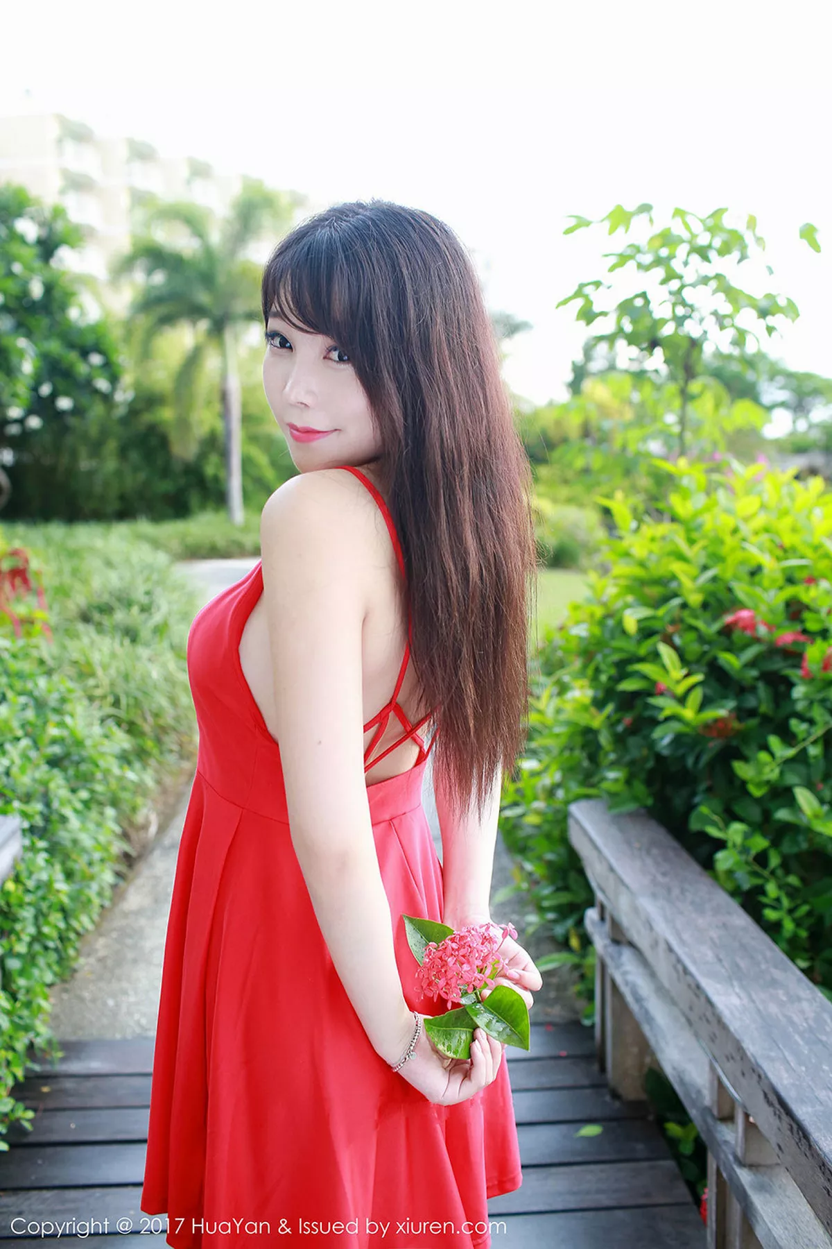 秀人集.com_[HuaYan花の颜]Vol.044_嫩模芝芝Booty塞班岛旅拍粉红高叉连体内衣湿身诱惑写真61P