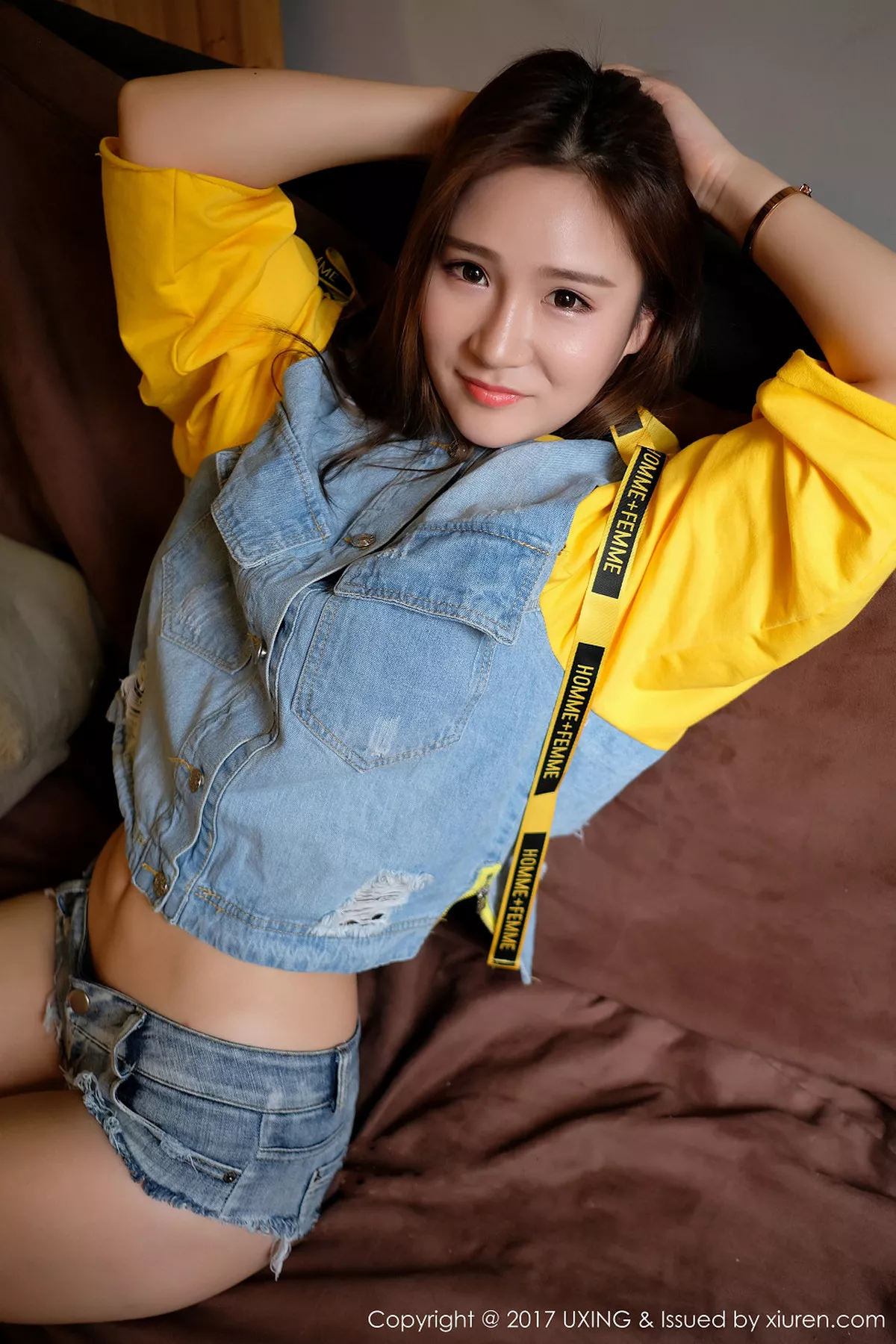 秀人集.com_[UXING优星馆]Vol.057_嫩模羊羊Suger清新牛仔服秀凹凸身材全脱秀美乳诱惑写真40P