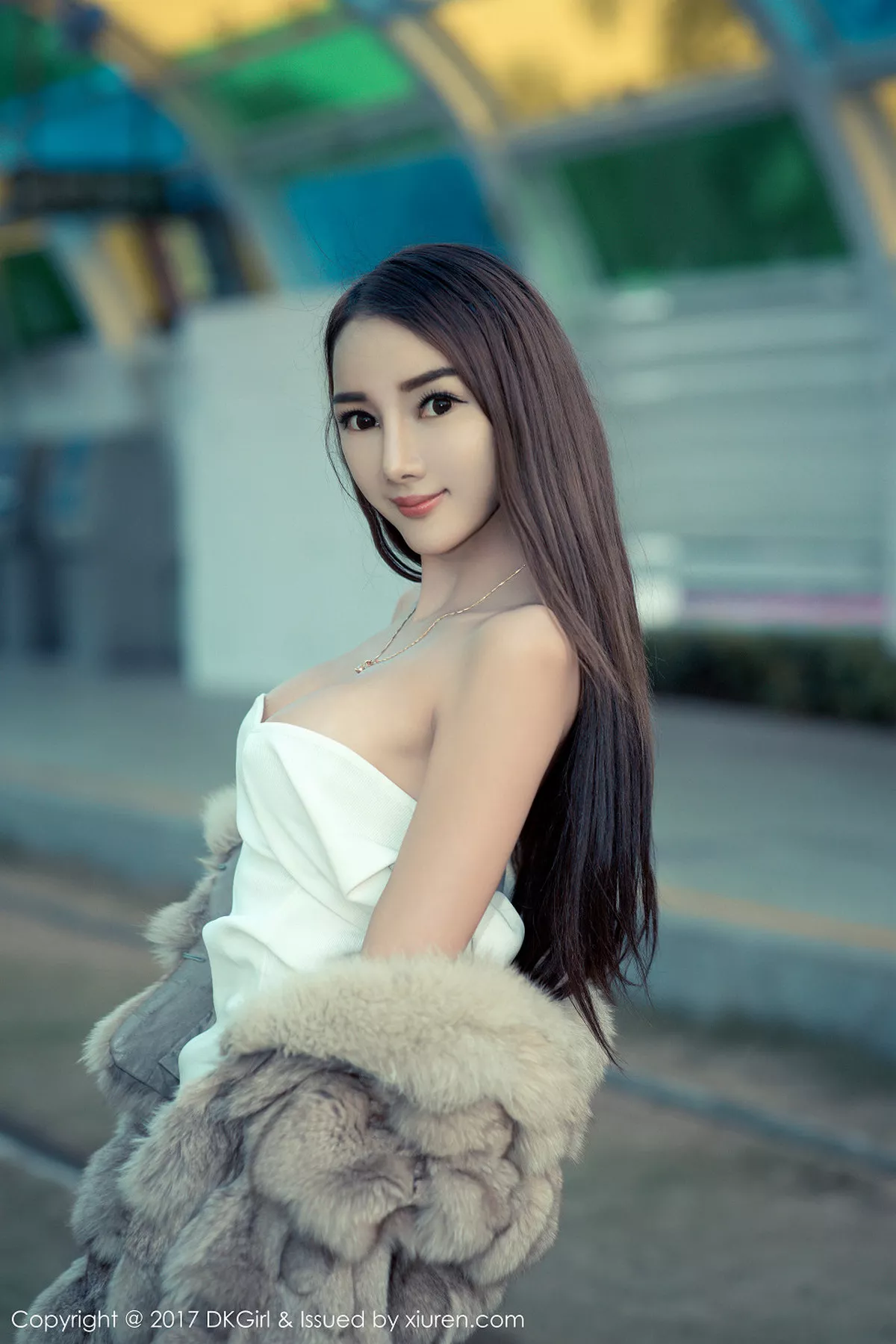 秀人集.com_[DKGirl御女郎]Vol.030_嫩模婕西儿jessie羊城旅拍高挑身材性感内衣秀豪乳写真54P