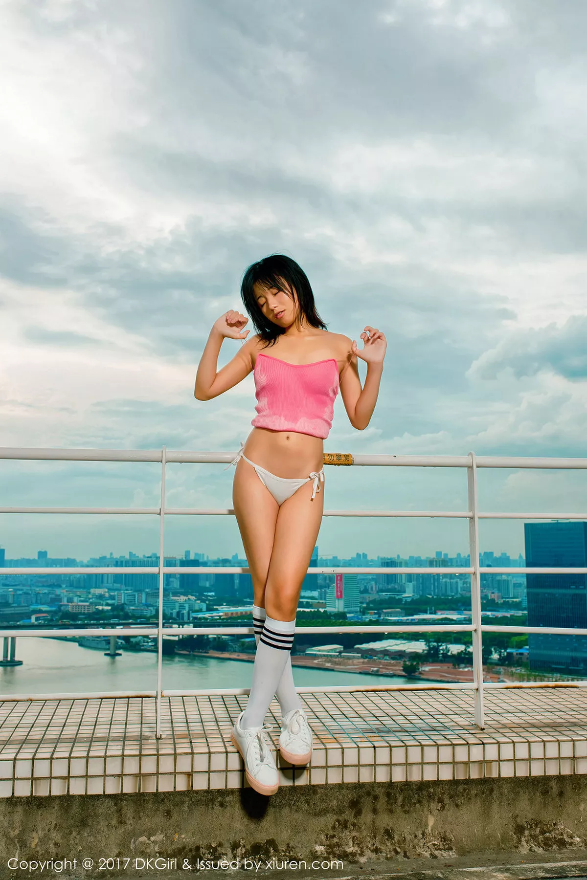 秀人集.com_[DKGirl御女郎]Vol.033_嫩模仓井优香运动特辑撩衣双手挡乳全裸秀美背诱惑写真54P