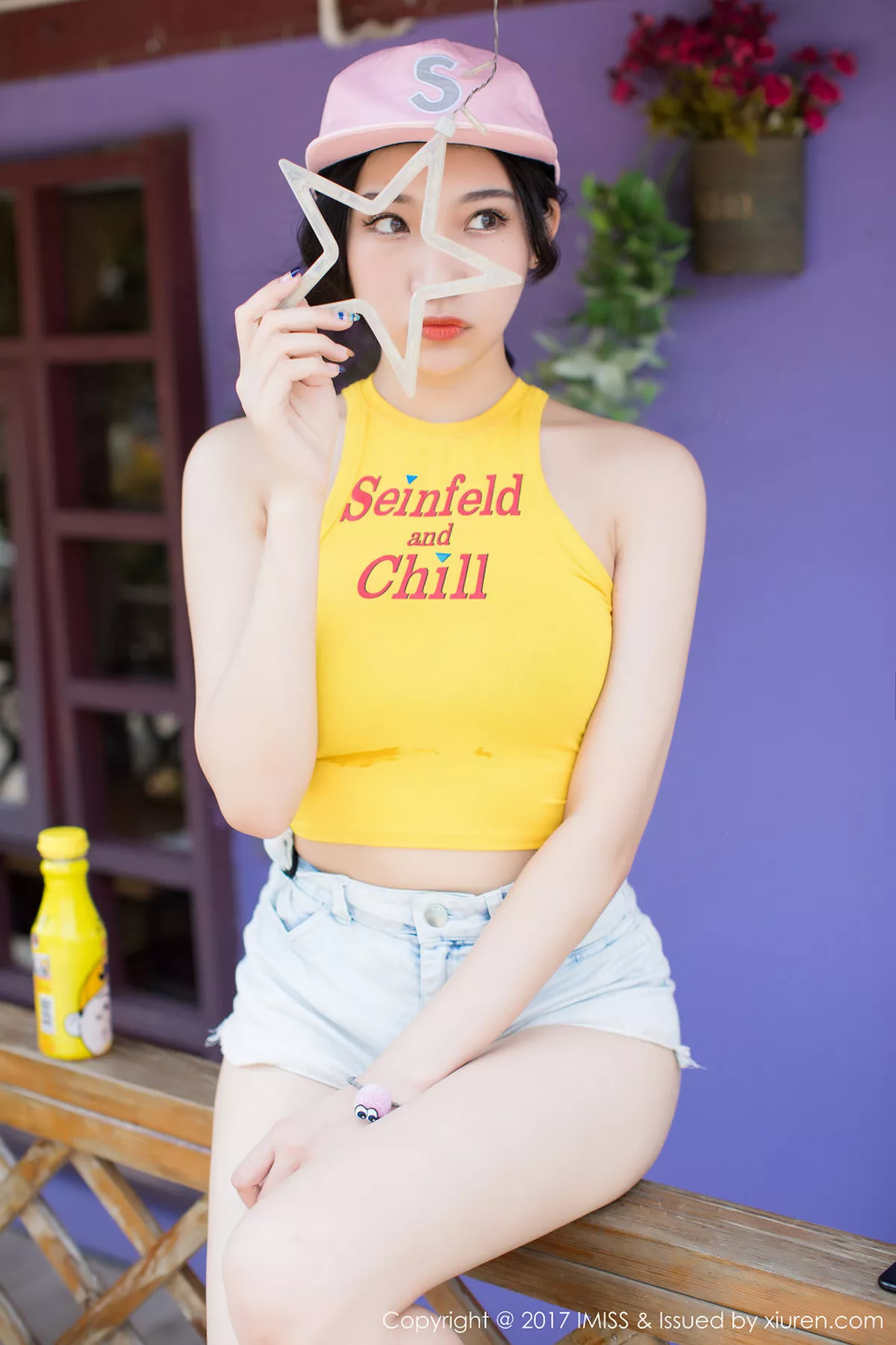 秀人集.com_[IMISS爱蜜社]Vol.180_嫩模小狐狸Sica户外牛仔短裤系列秀完美身材清新迷人写真46P