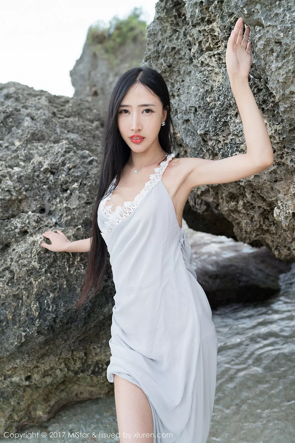 秀人集.com_[MiStar魅妍社]Vol.180_嫩模余心曼塞班旅拍性感比基尼秀傲人曲线完美诱惑写真45P