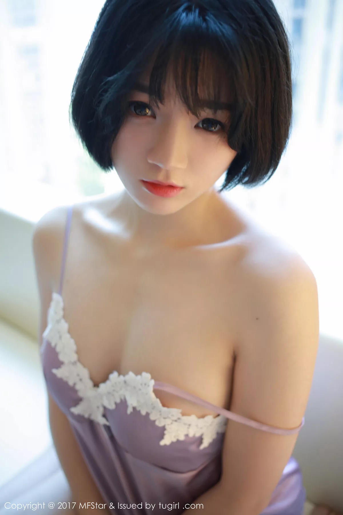 秀人集.com_[MFStar模范学院]Vol.103_嫩模悦爷妖精居家私房吊带睡裙半脱秀豪乳翘臀诱惑写真45P