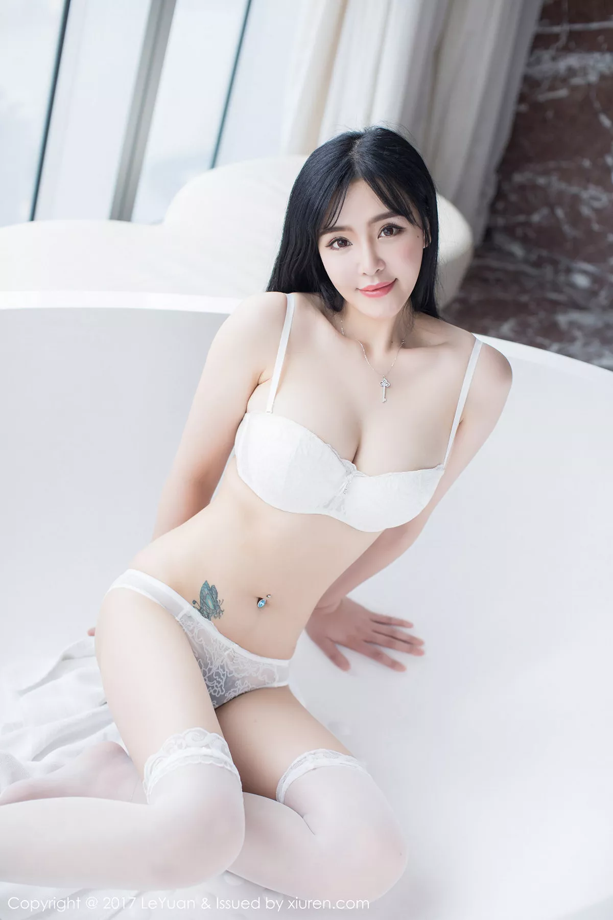 秀人集.com_[LeYuan星乐园]Vol.046_女神刘钰儿居家粉红蕾丝睡裙真空秀傲人豪乳诱惑写真46P