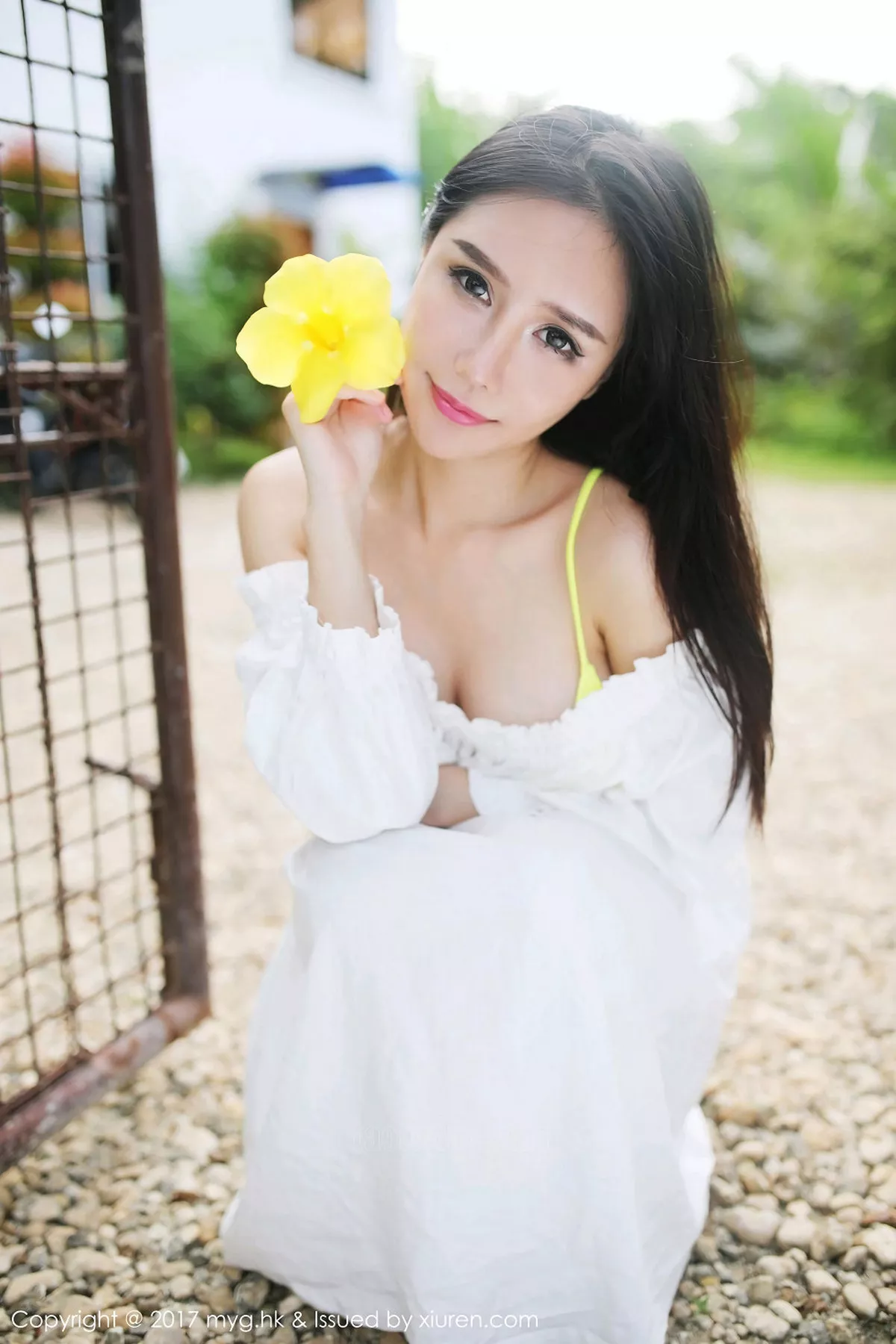 秀人集.com_[MyGirl美媛馆]Vol.260_嫩模女神于大乔薄荷岛旅拍黄色比基尼湿身秀美乳诱惑写真48P