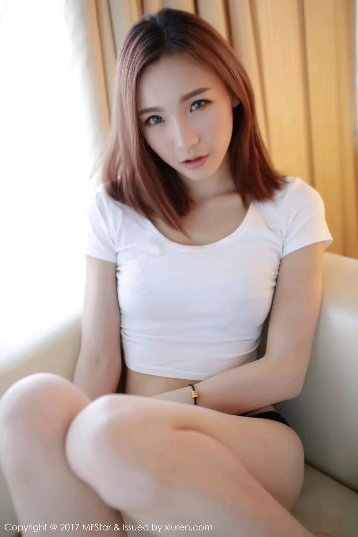 秀人集.com_[MFStar模范学院]Vol.104_美女主播Hana妹居家白色背心黑色内裤秀蜜桃翘臀诱惑写真52P