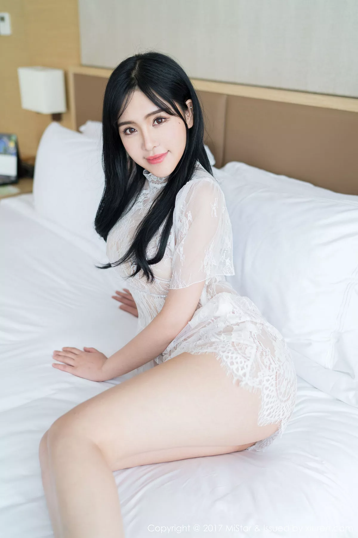 秀人集.com_[MiStar魅妍社]Vol.179_巨乳嫩模刘钰儿白色蕾丝薄纱透视隐现豪乳撩人诱惑写真40P