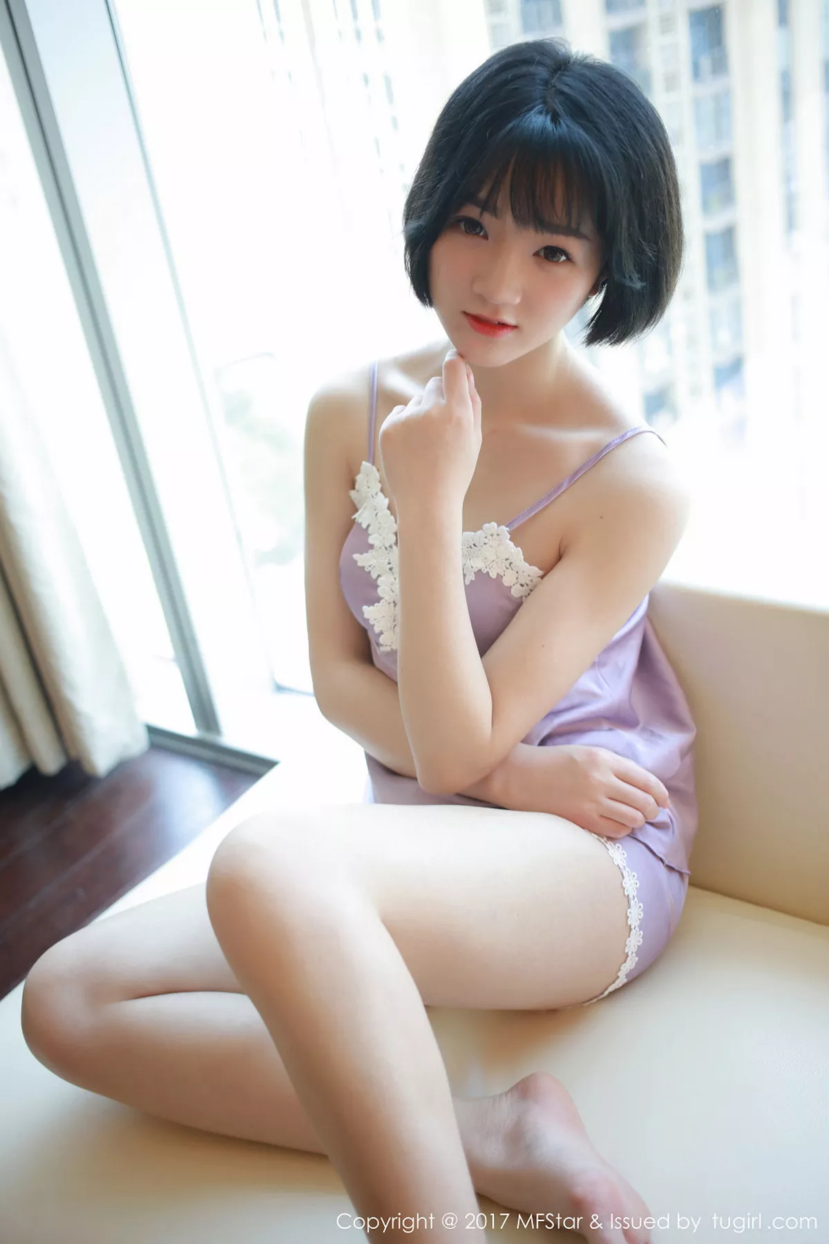 秀人集.com_[MFStar模范学院]Vol.103_嫩模悦爷妖精居家私房吊带睡裙半脱秀豪乳翘臀诱惑写真45P