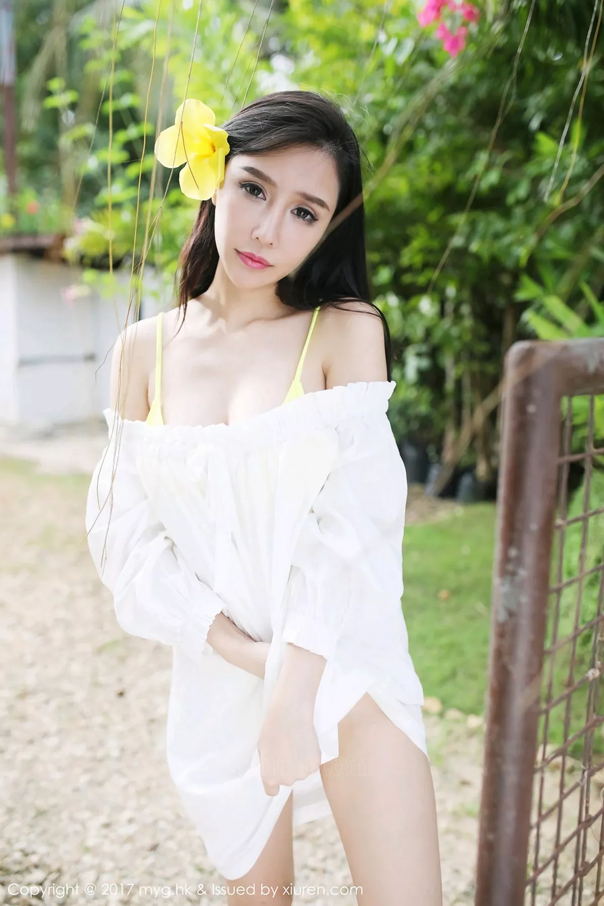 秀人集.com_[MyGirl美媛馆]Vol.260_嫩模女神于大乔薄荷岛旅拍黄色比基尼湿身秀美乳诱惑写真48P