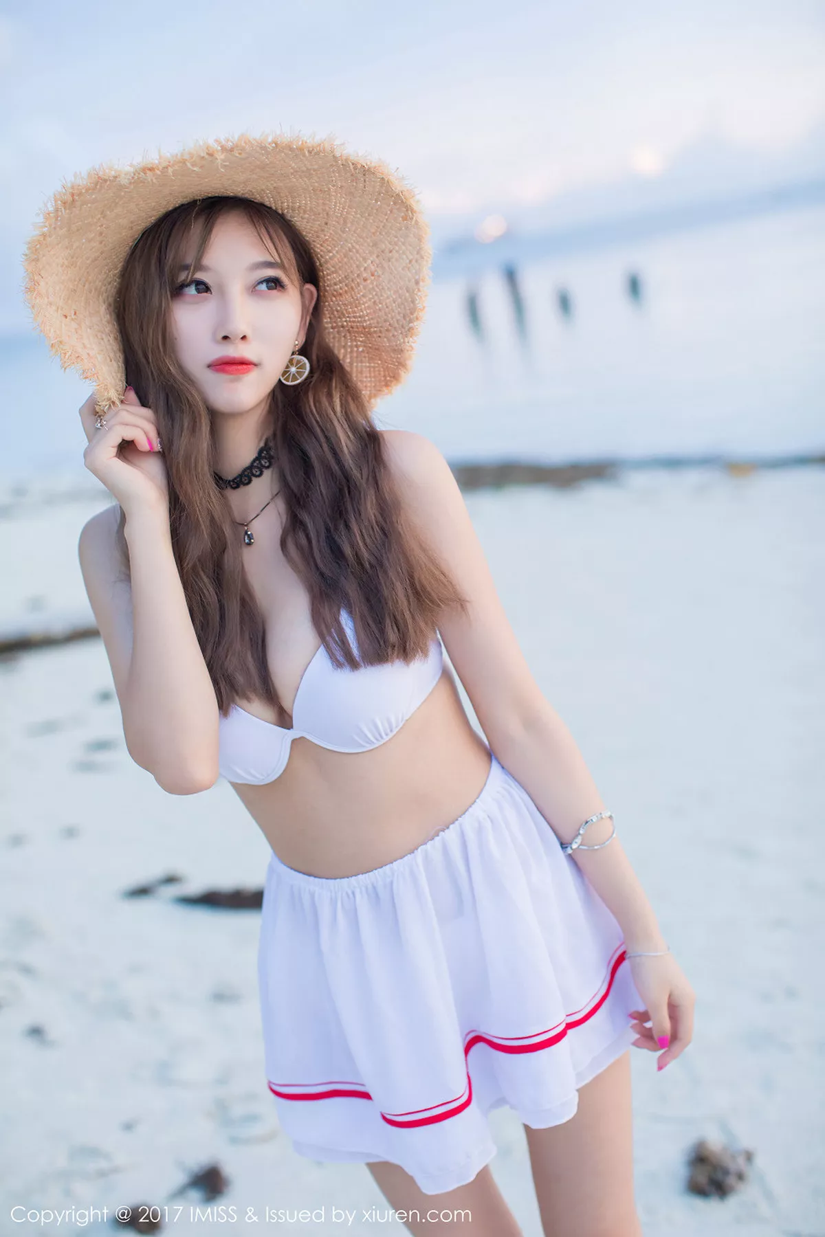秀人集.com_[IMISS爱蜜社]Vol.185_女神杨晨晨sugar塞班旅拍阳光沙滩清纯服饰秀完美身材写真42P