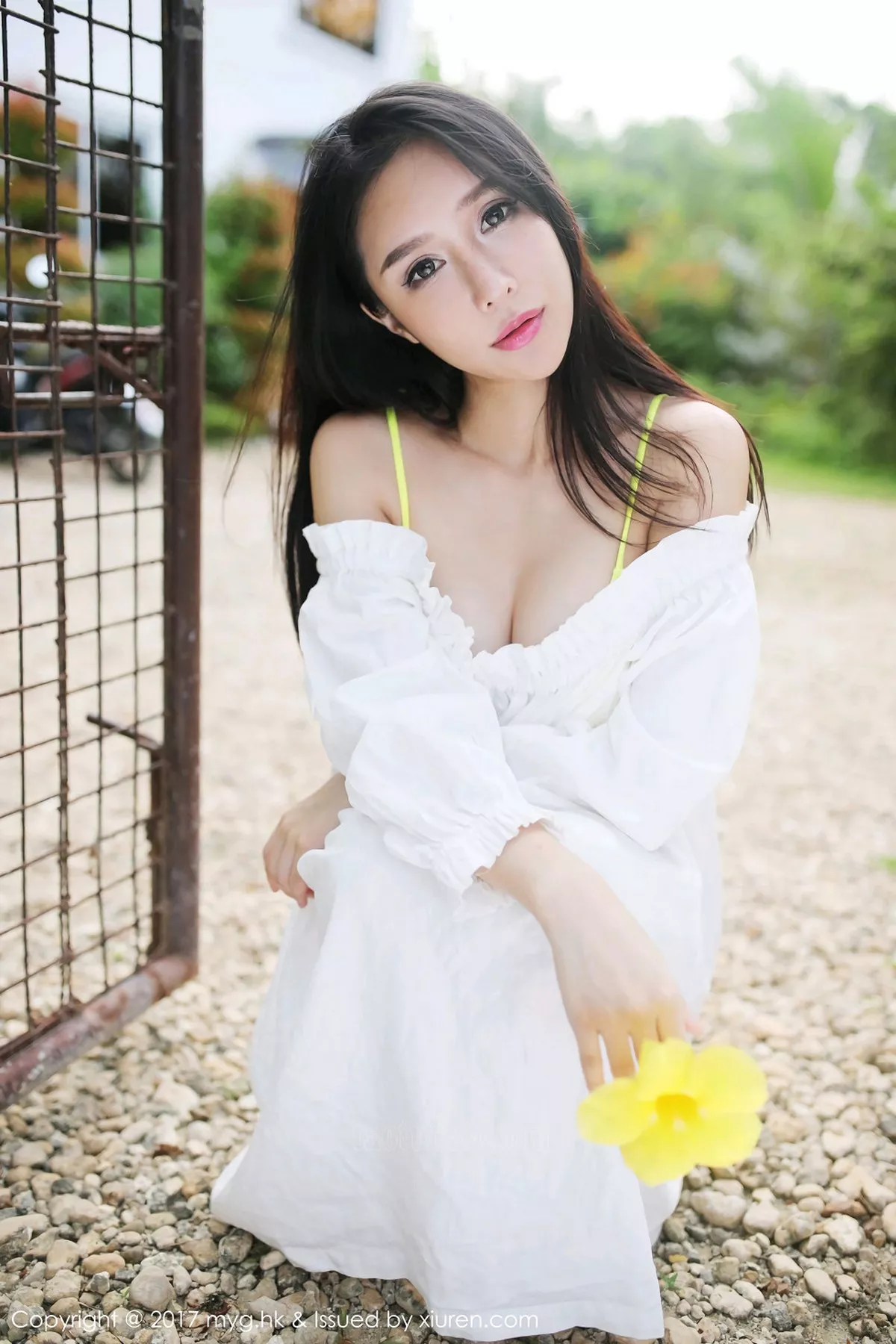 秀人集.com_[MyGirl美媛馆]Vol.260_嫩模女神于大乔薄荷岛旅拍黄色比基尼湿身秀美乳诱惑写真48P