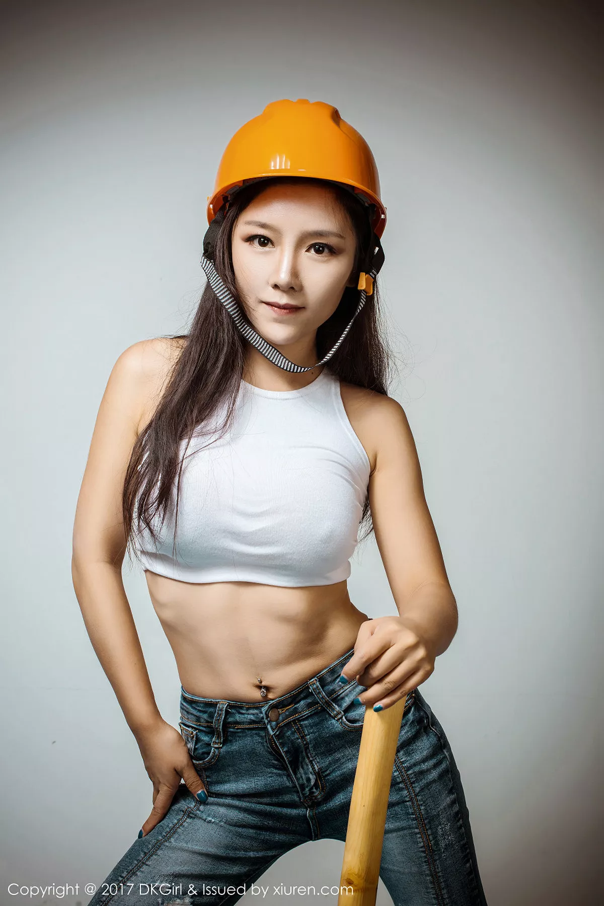 秀人集.com_[DKGirl御女郎]Vol.043_高颜值嫩模媛美人狂野电工真空露半球完美曲线诱惑写真53P