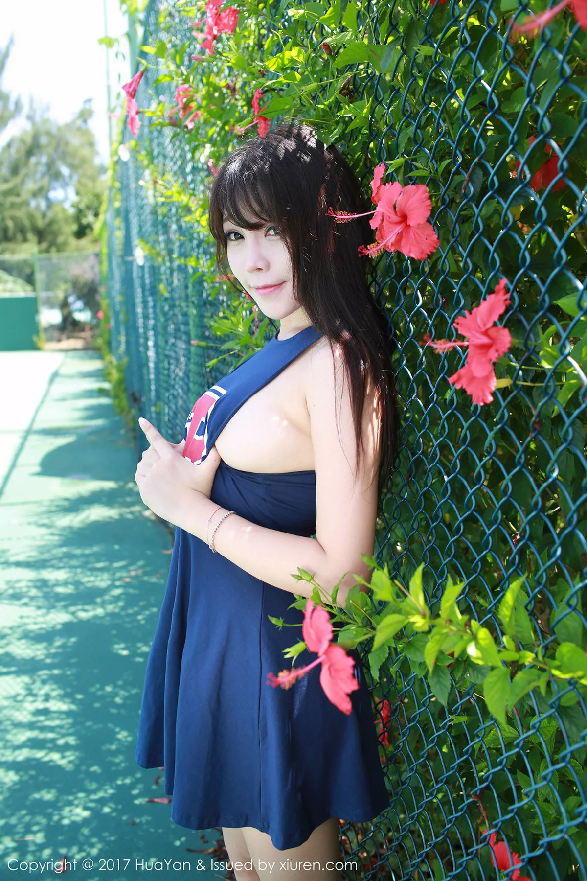 秀人集.com_[HuaYan花の颜]Vol.049_嫩模芝芝Booty塞班岛旅拍黑色蕾丝边情趣内衣完美诱惑写真55P